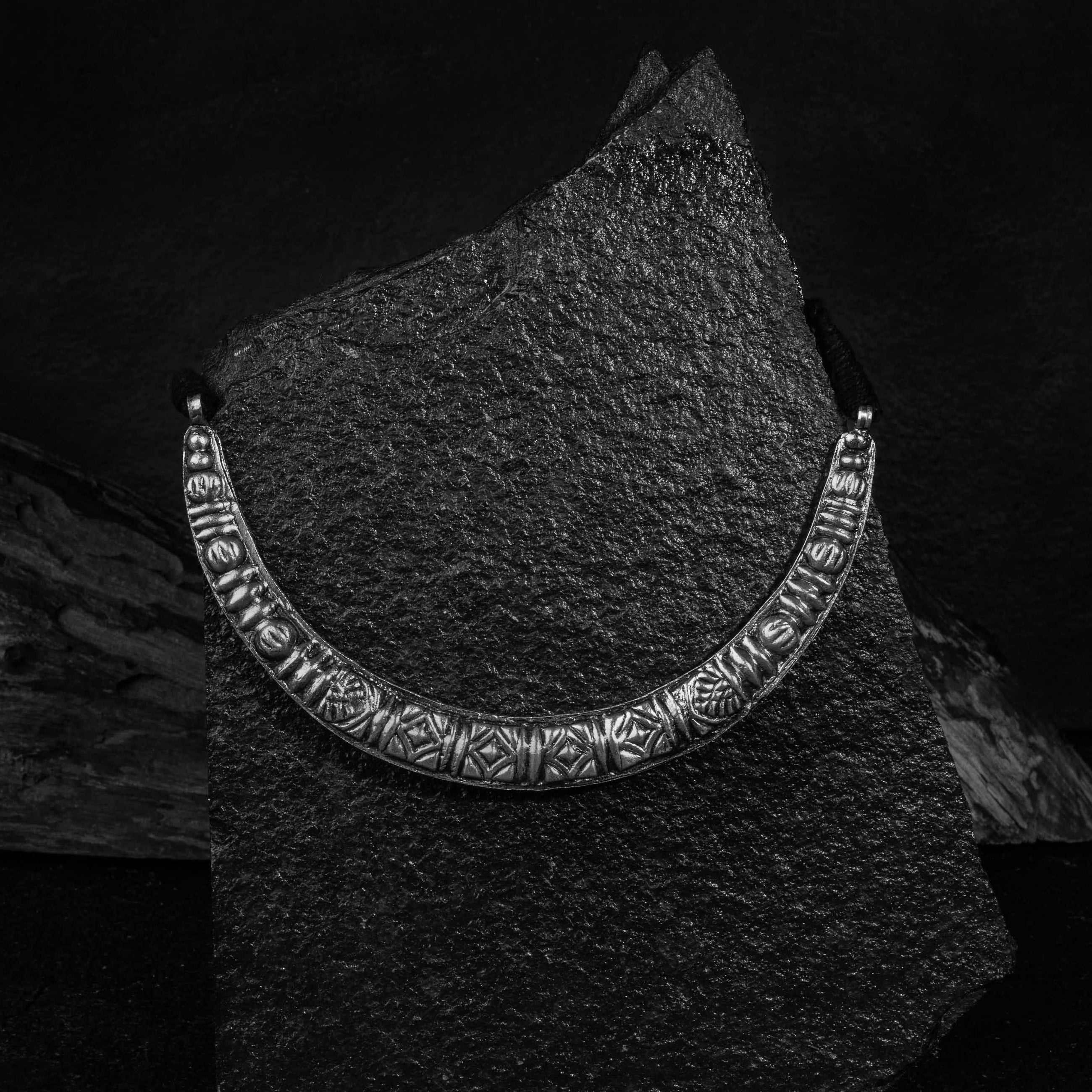 Chaand Silver Hasuli