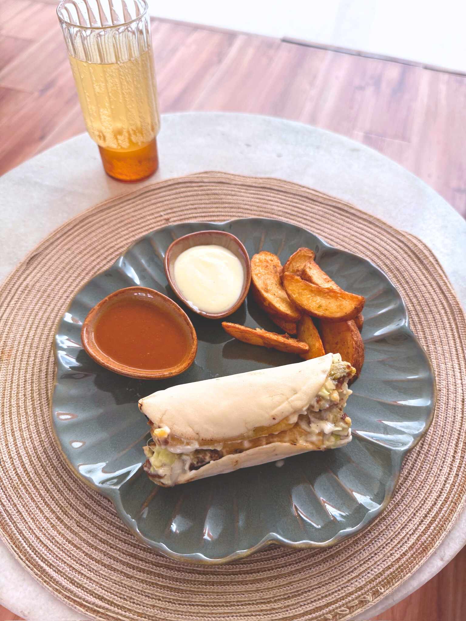 Bloom Dinner Plate 10"