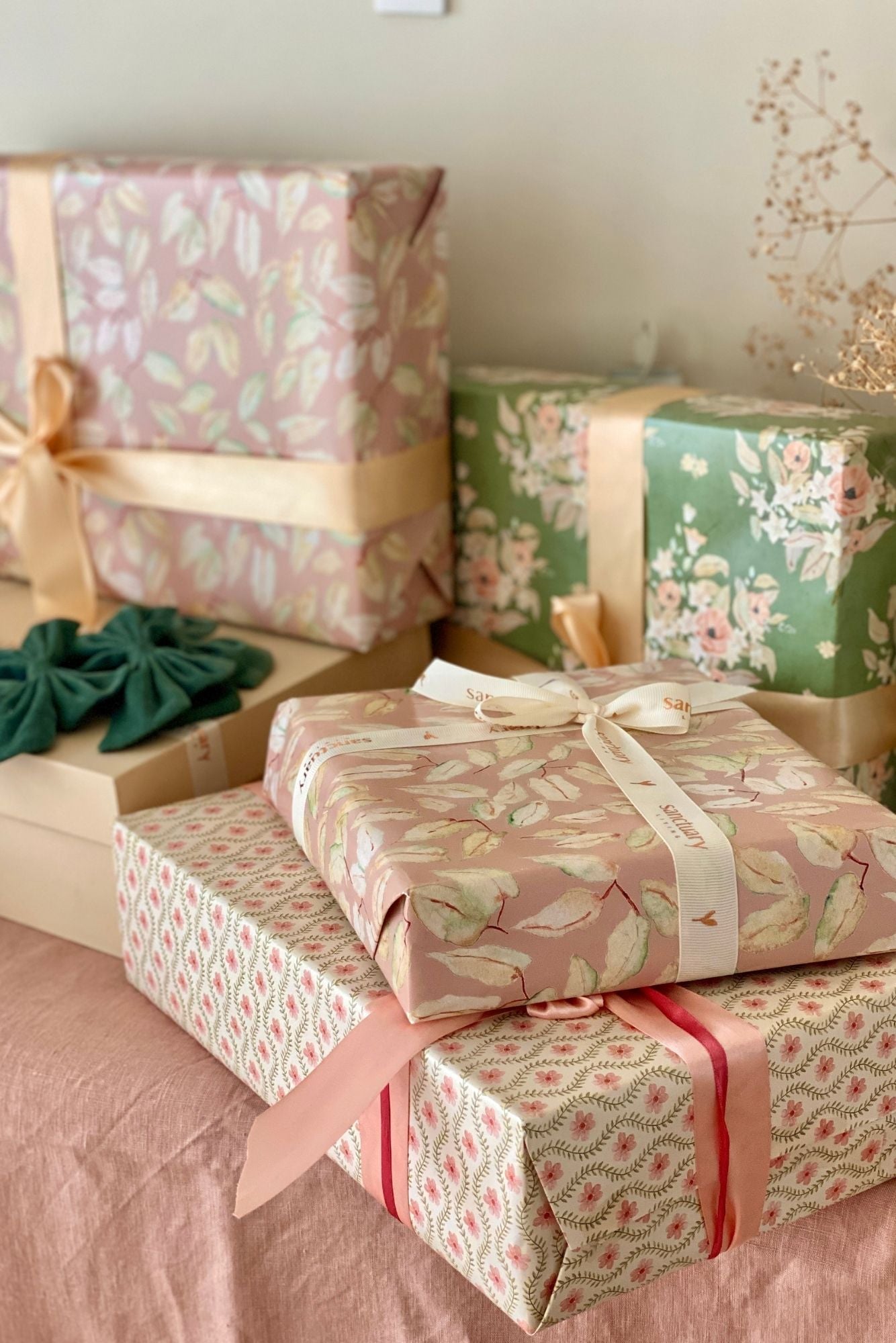Meadow Fern Gift Set-Mats, Napkins & Napkin Rings