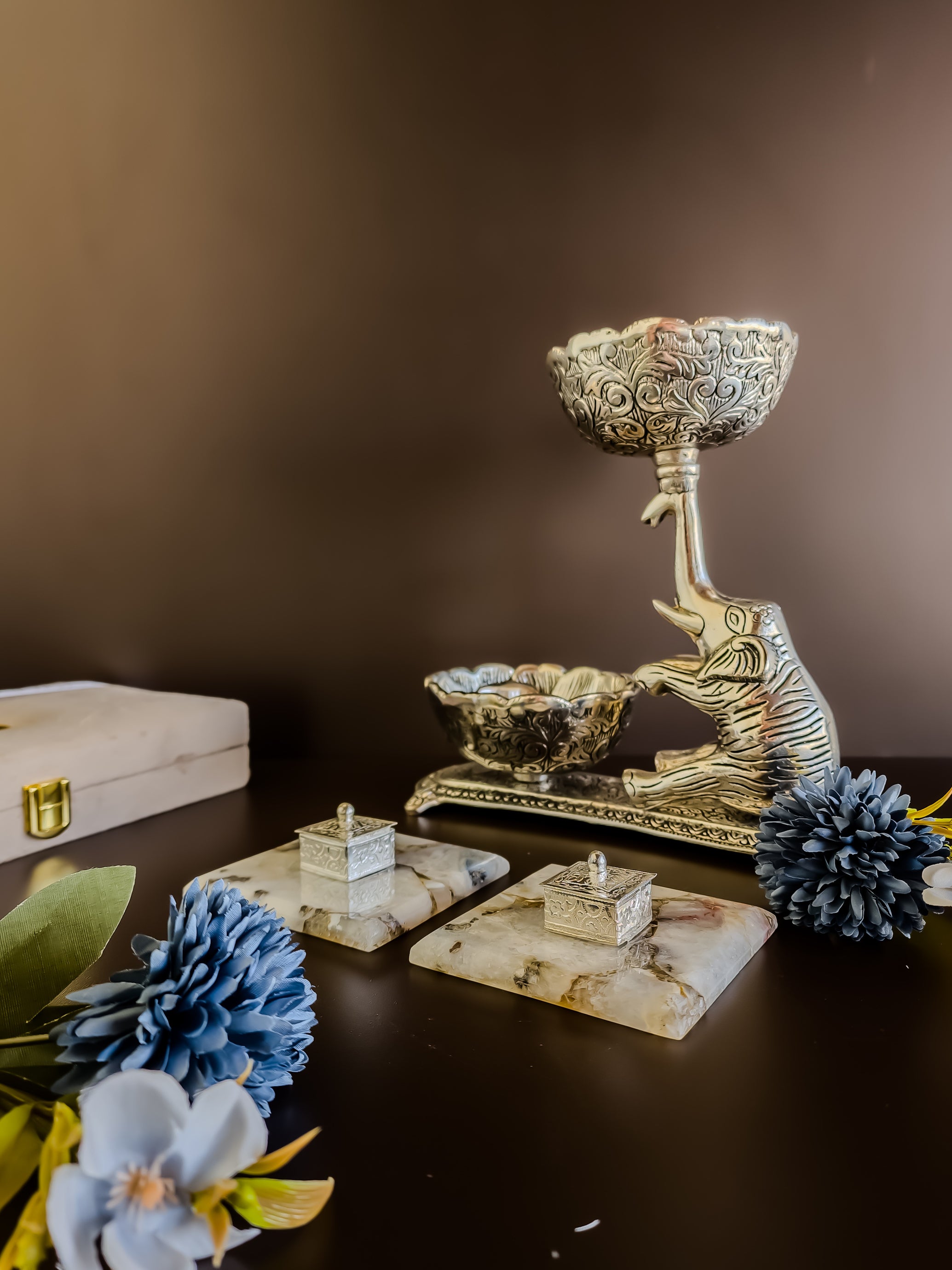 Natural Agate Kesar Elaichi Luxe Set( Square )