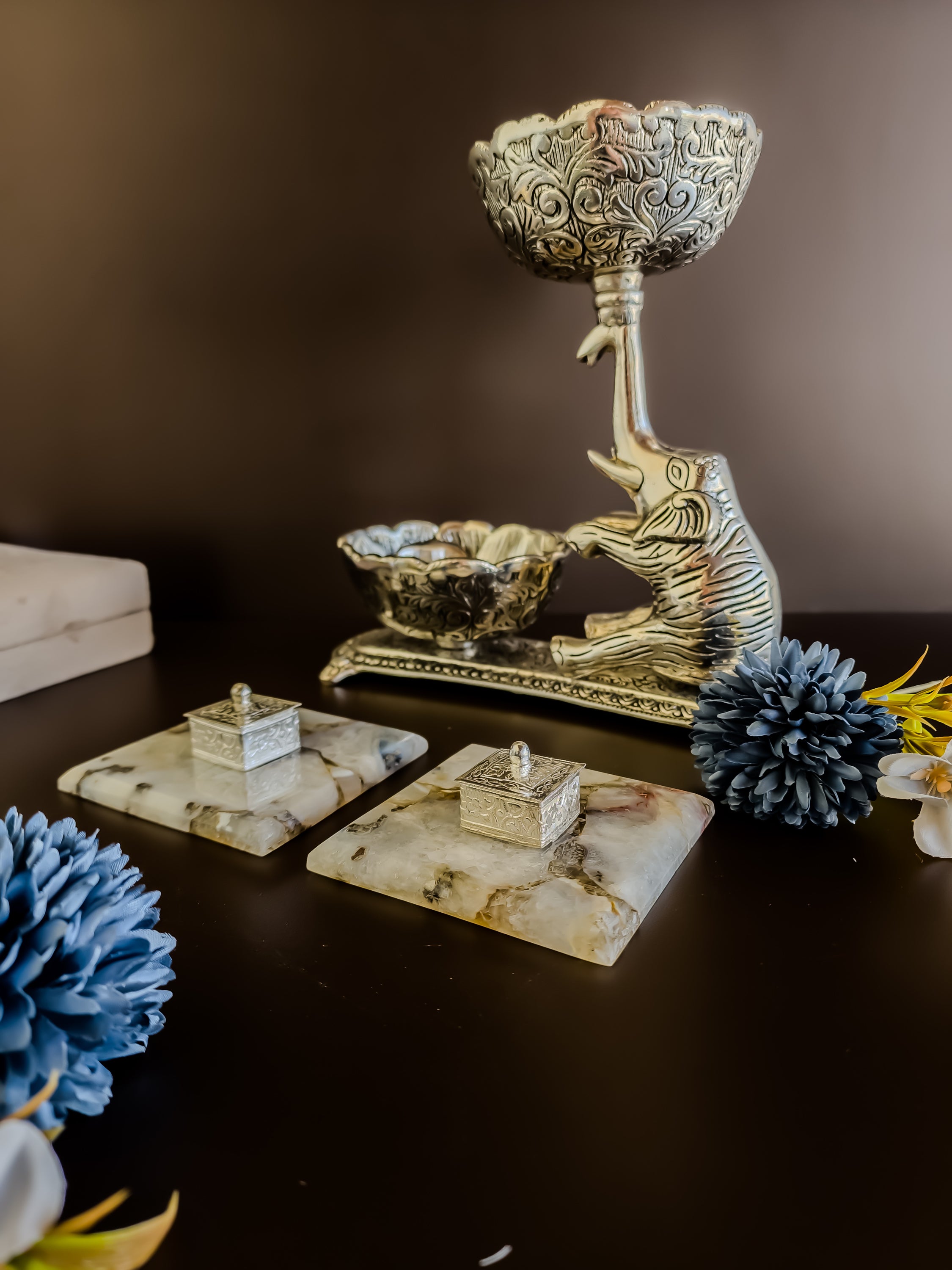 Natural Agate Kesar Elaichi Luxe Set( Square )