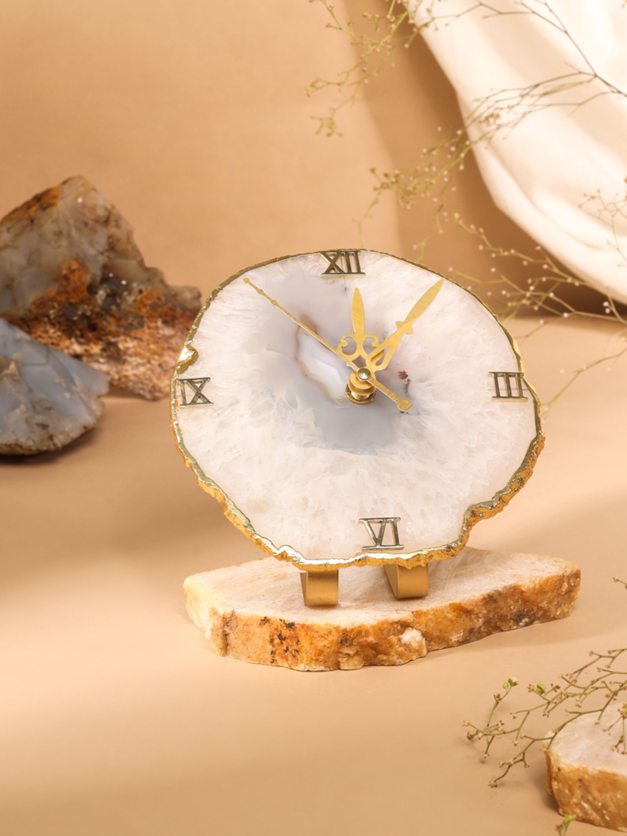 Desk Clock Natural