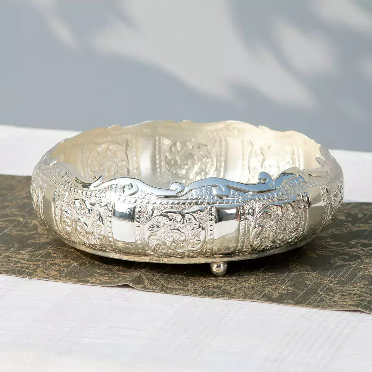 Heirloom Urli Silver