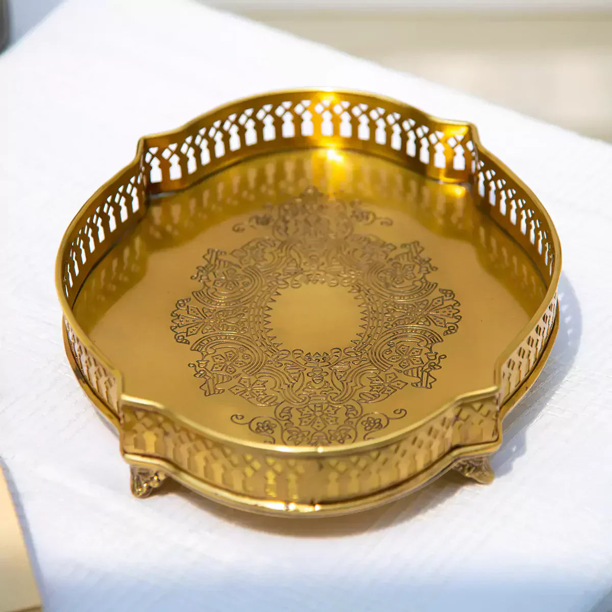 Victorian Curve Tray Medium Gold