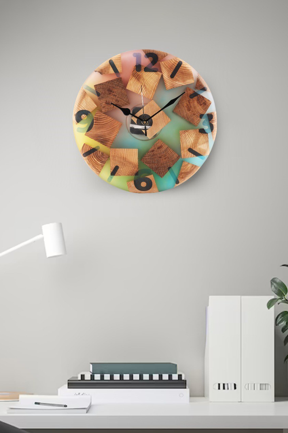 Pearl Green Resin Wall Clock – Wood Oak Elegance with a Modern Touch
