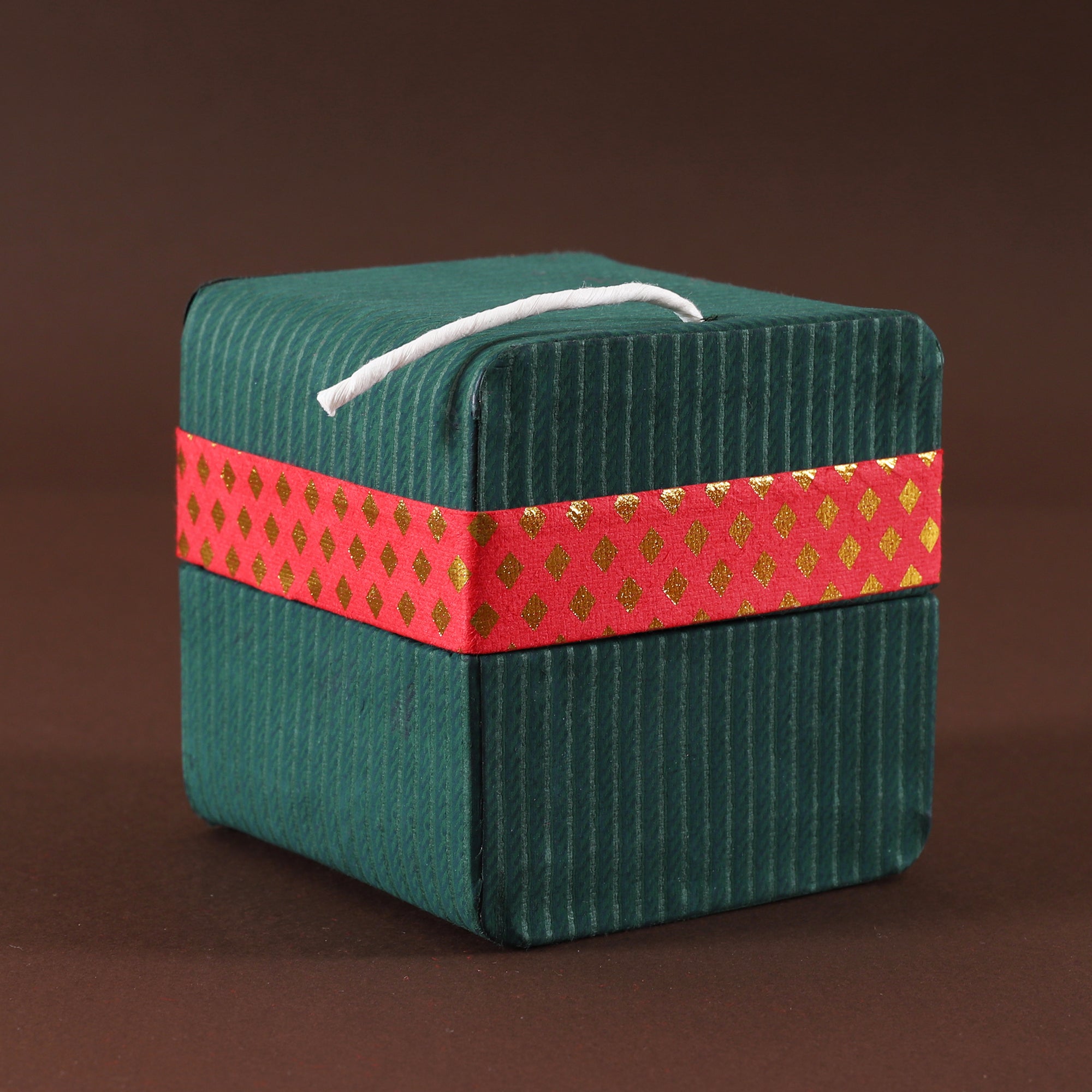 Sutli Bomb Shaped Box