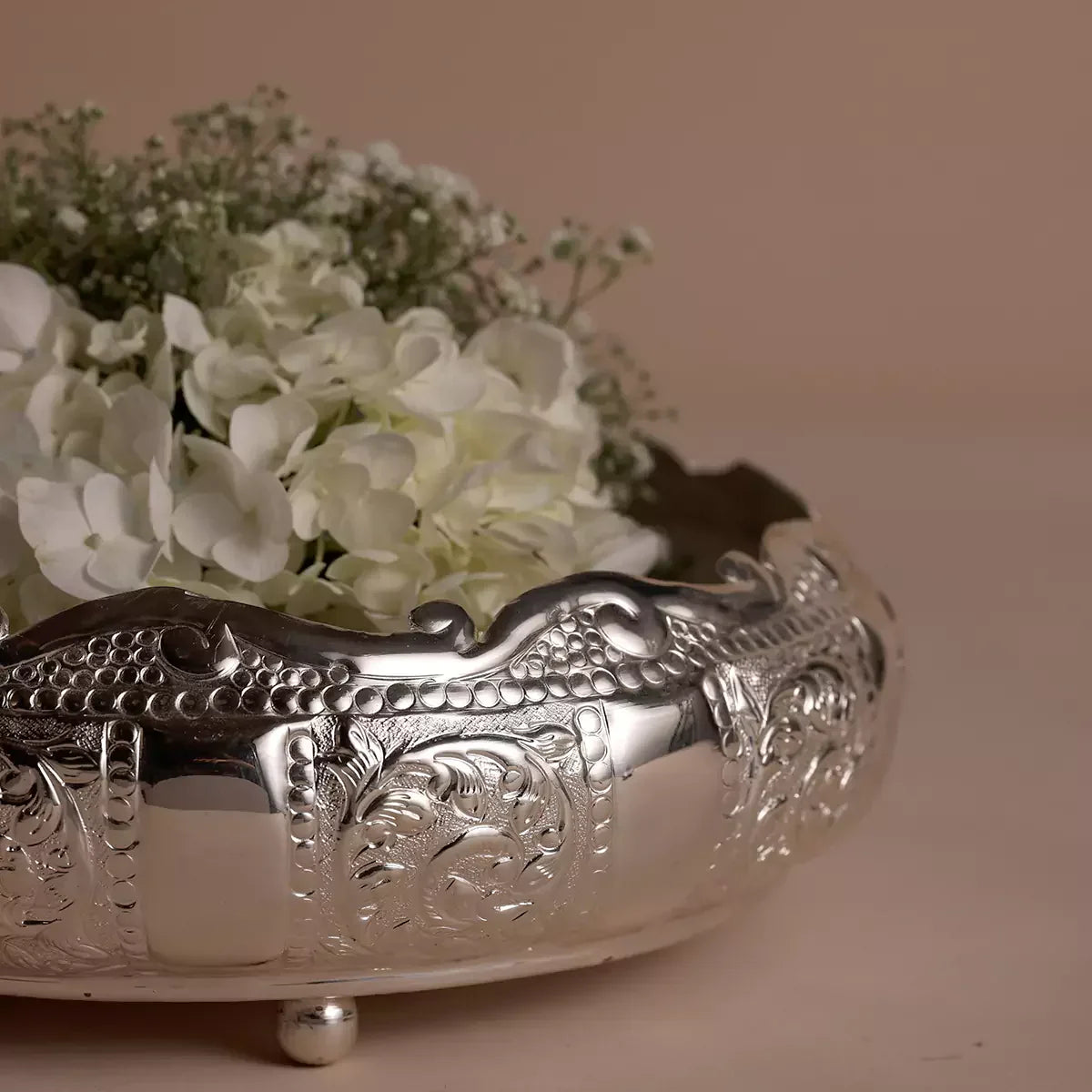 Heirloom Urli Silver