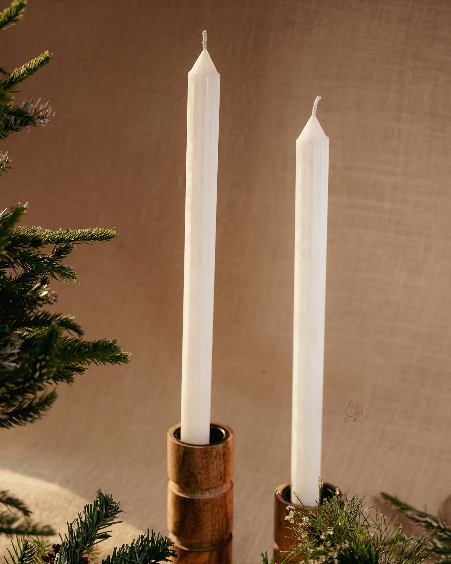 Snow Glow Taper Candle Set (2 pcs)_BC_034