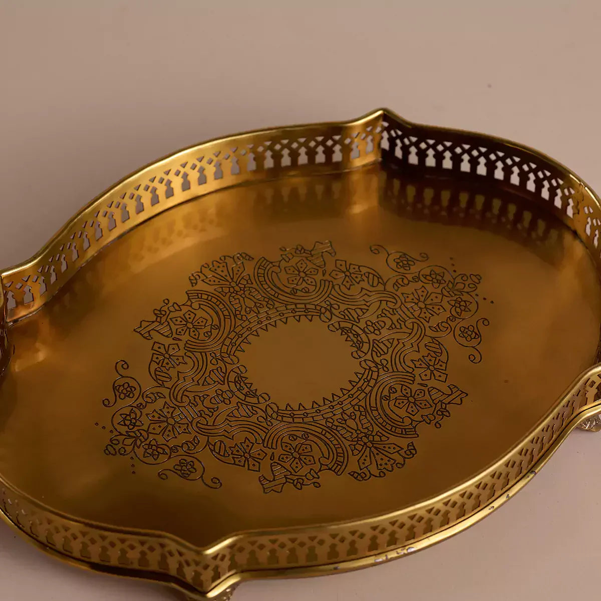 Victorian Curve Tray Medium Gold