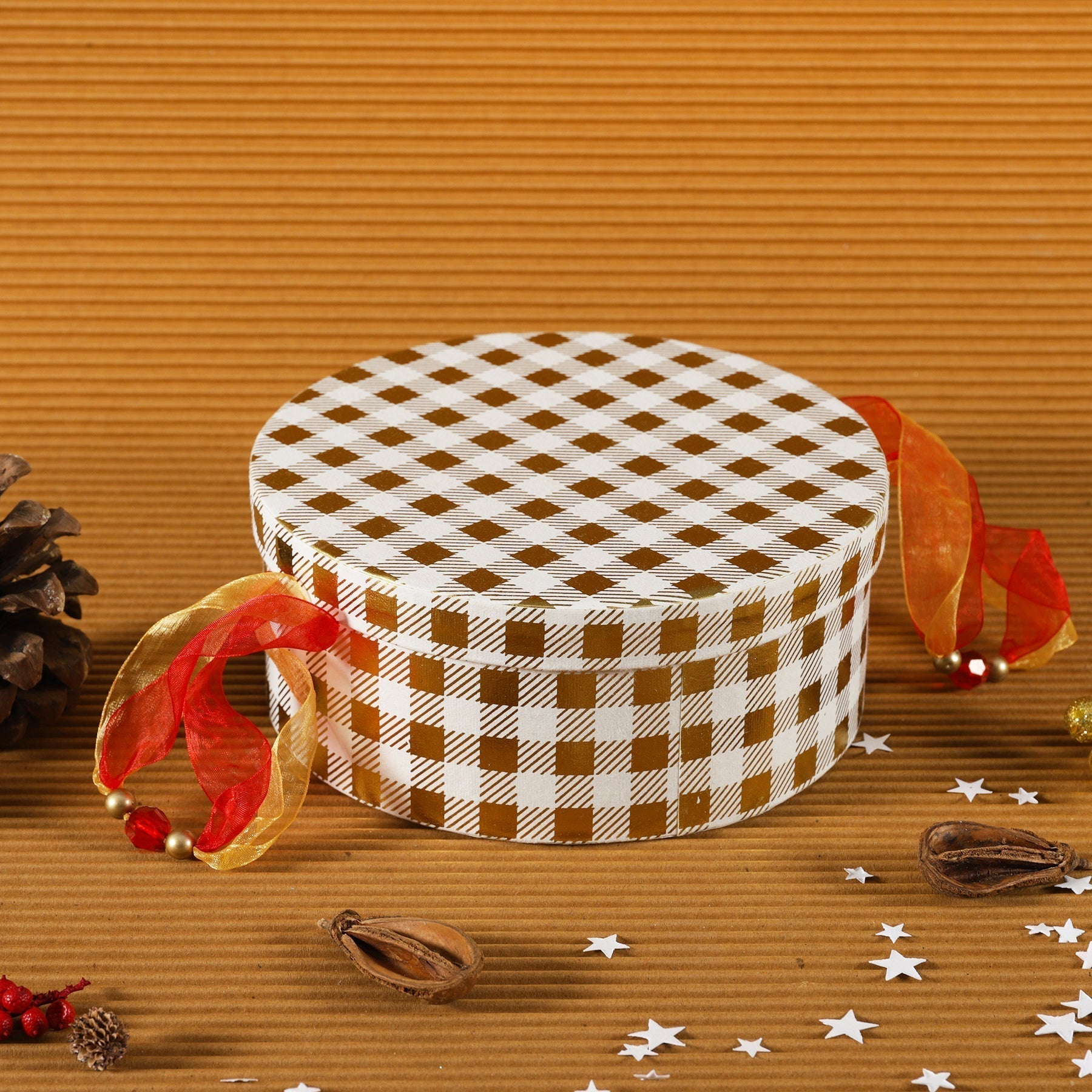 Shepherd Checks Round Gift Box