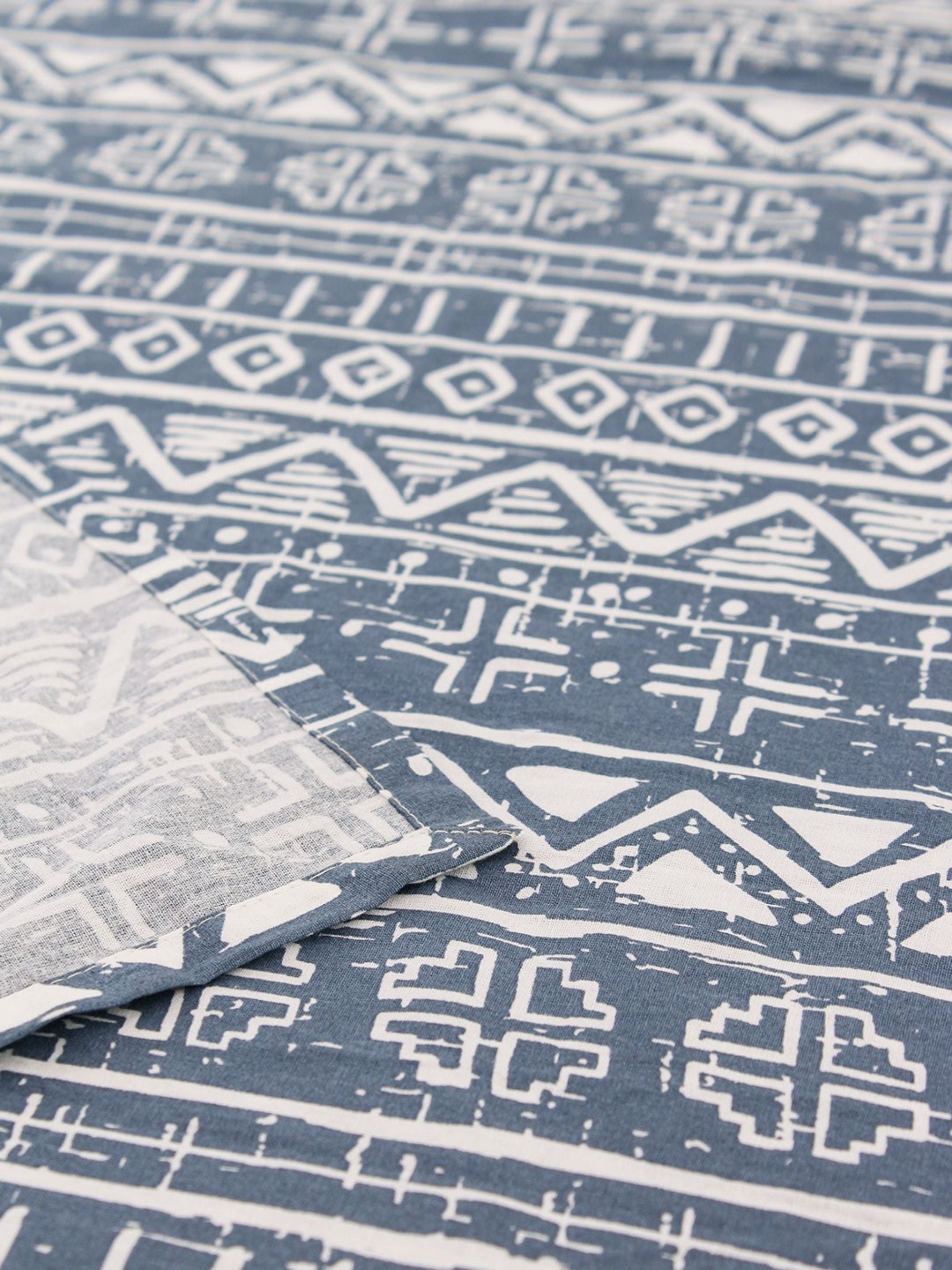 Bedsheet Set - Kullu Patti King