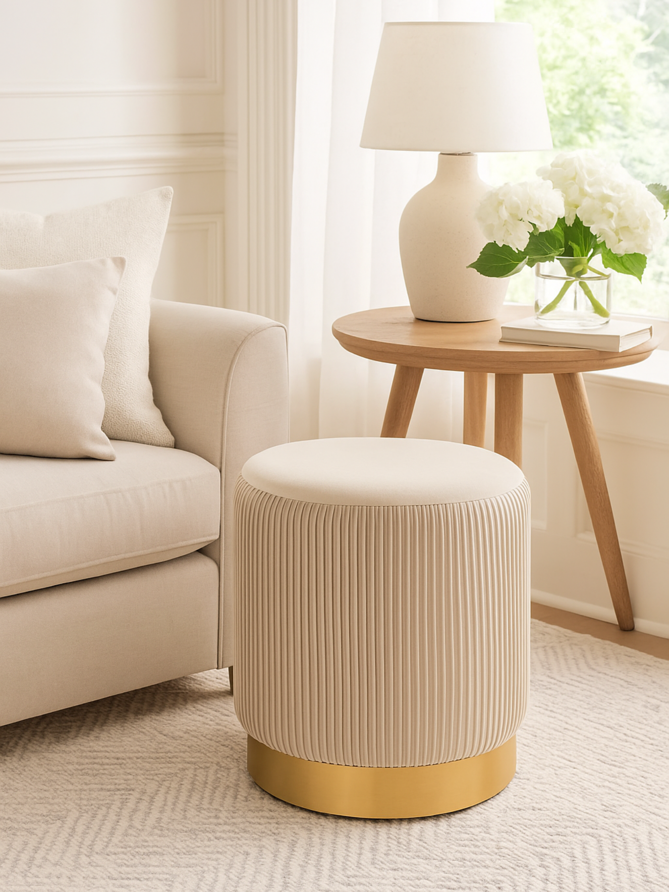 Velura Royale Pouf