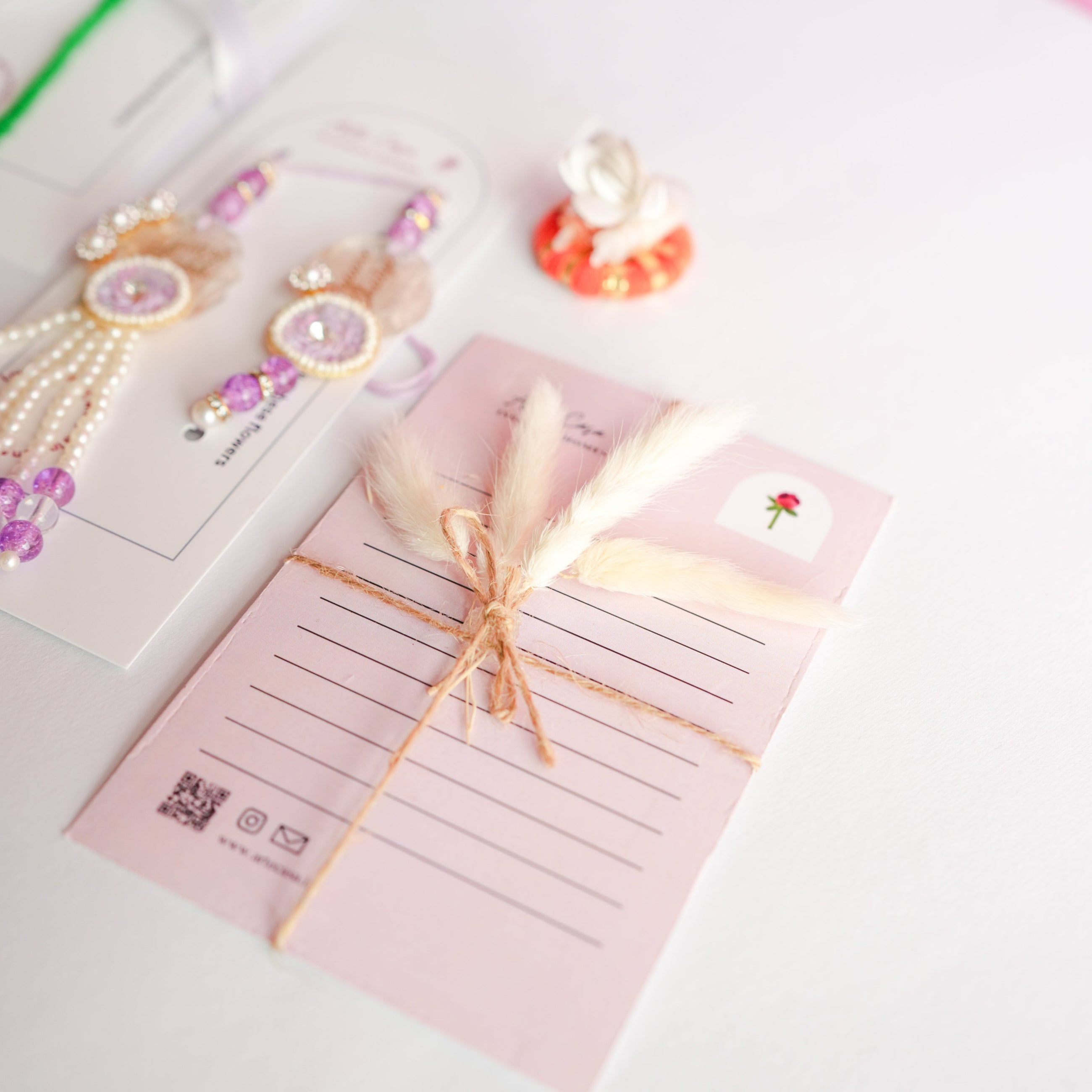 Handcrafted Tulip crochet Rakhi hamper (Light Purple)