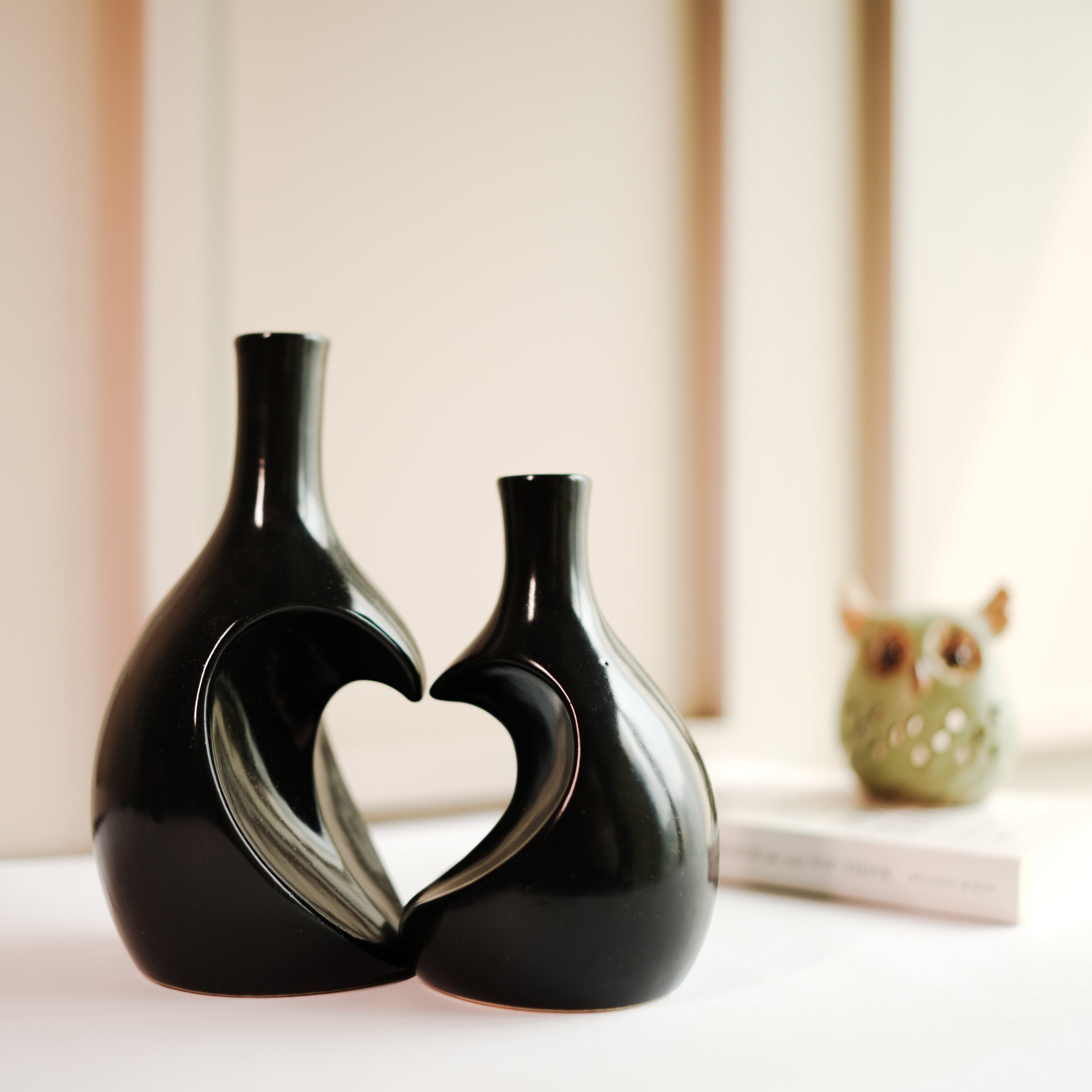 Black Heart Shaped Ceramic Vase Set of 2
