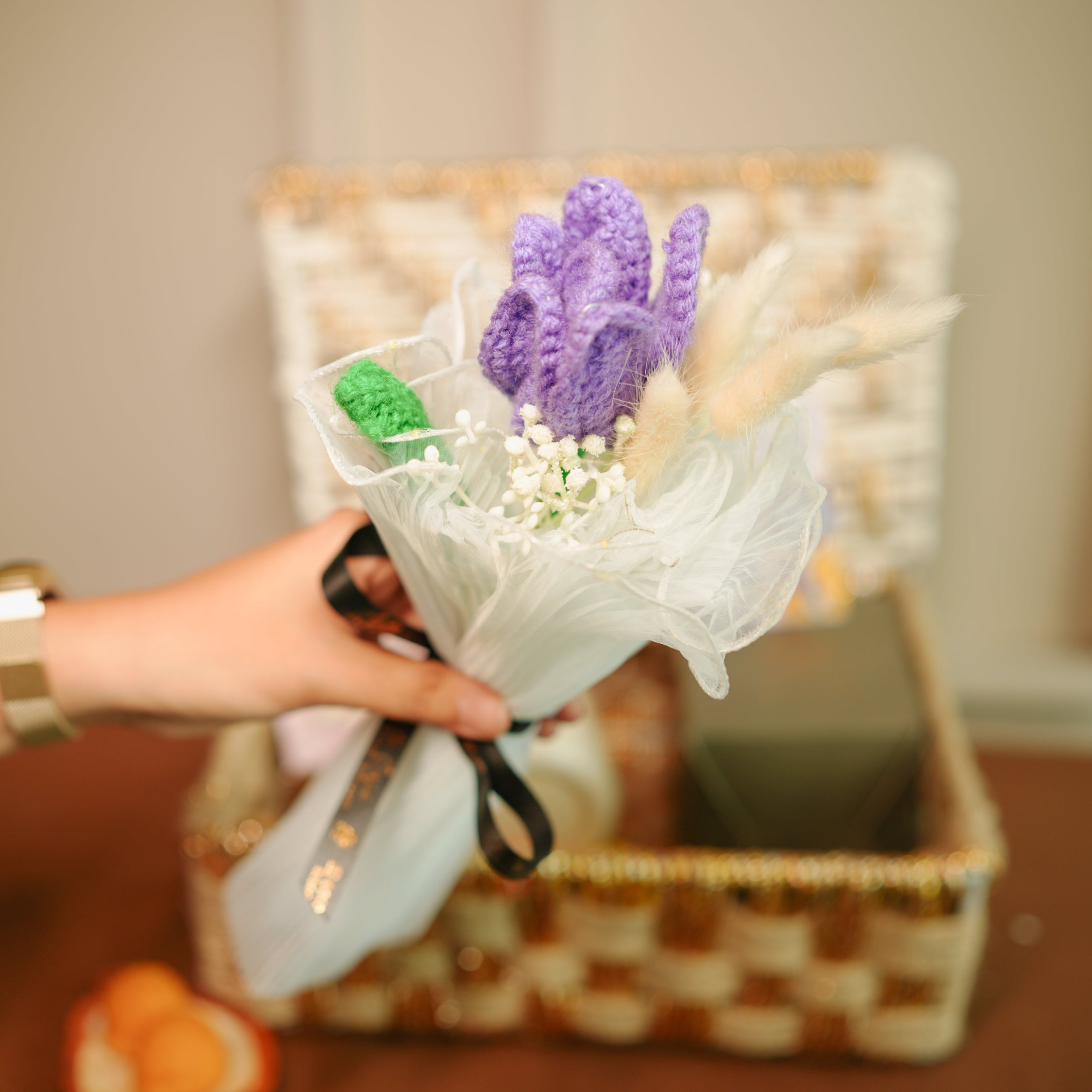 Premium Rakhi hamper for bhai bhabhi