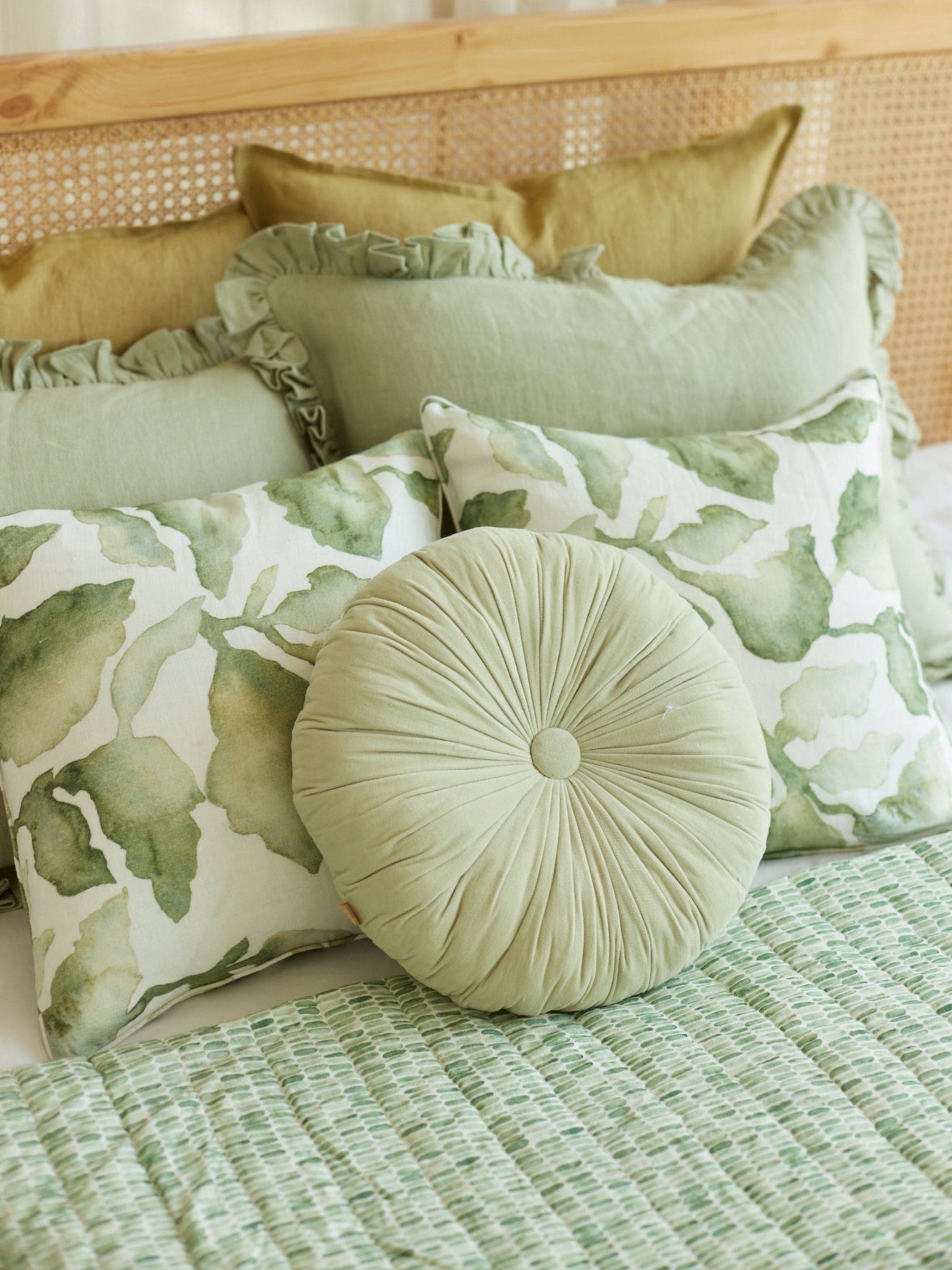 Round Cushion Cover - Cuddle Pistachio