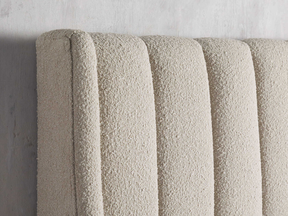 Emi Wing Back Upholstered Bed