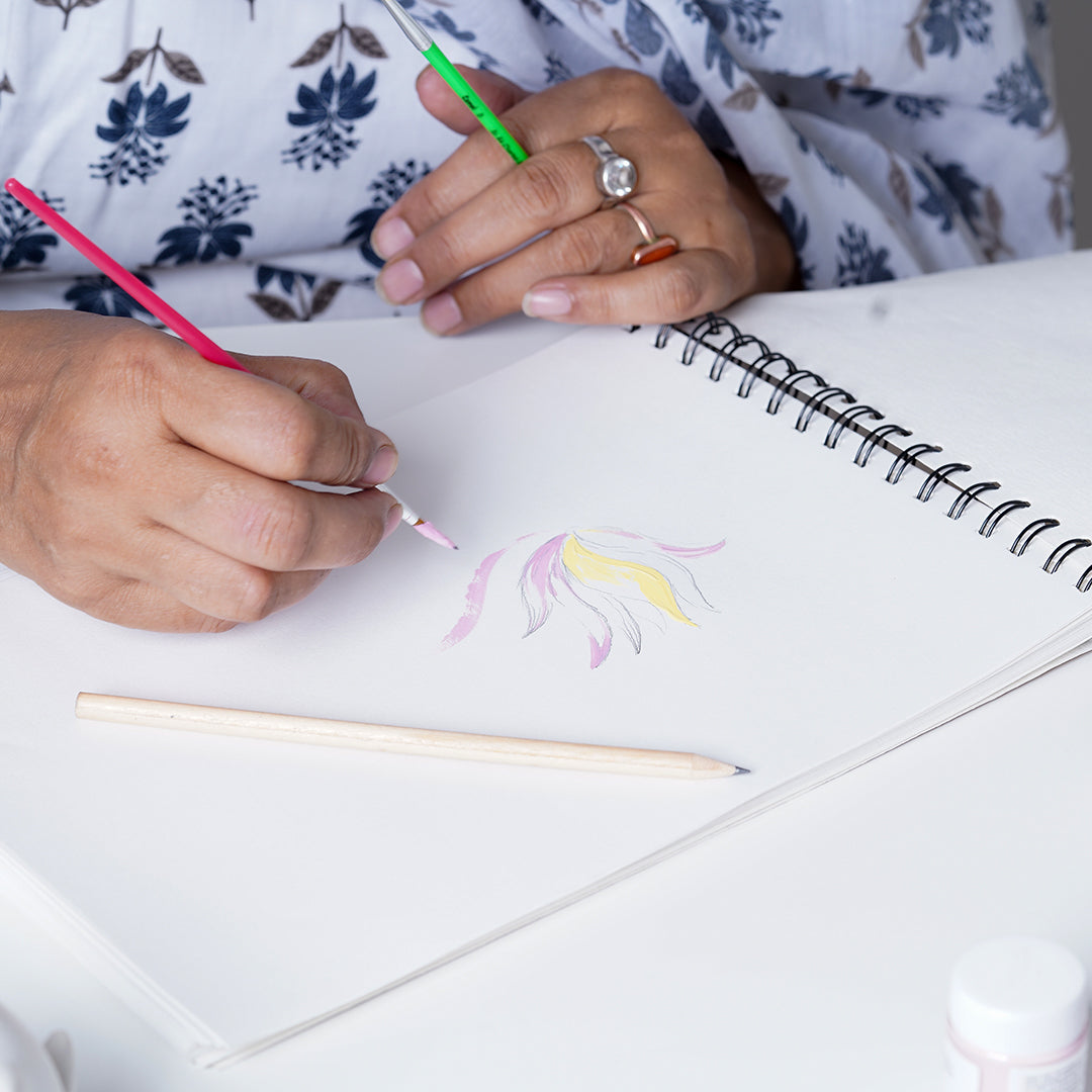 The Artist Gift Set (Artist Pouch & Sketchbook)