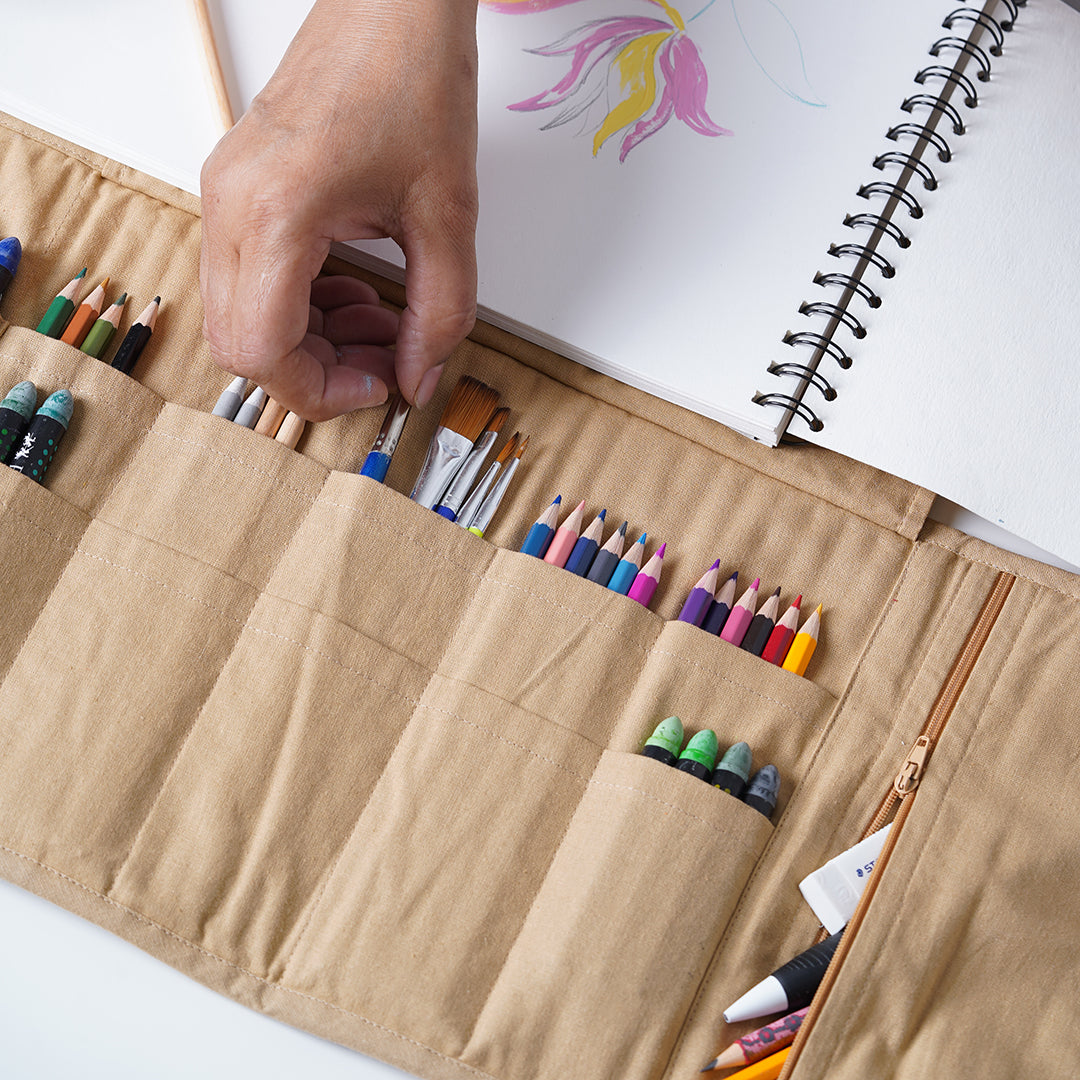 The Artist Gift Set (Artist Pouch & Sketchbook)