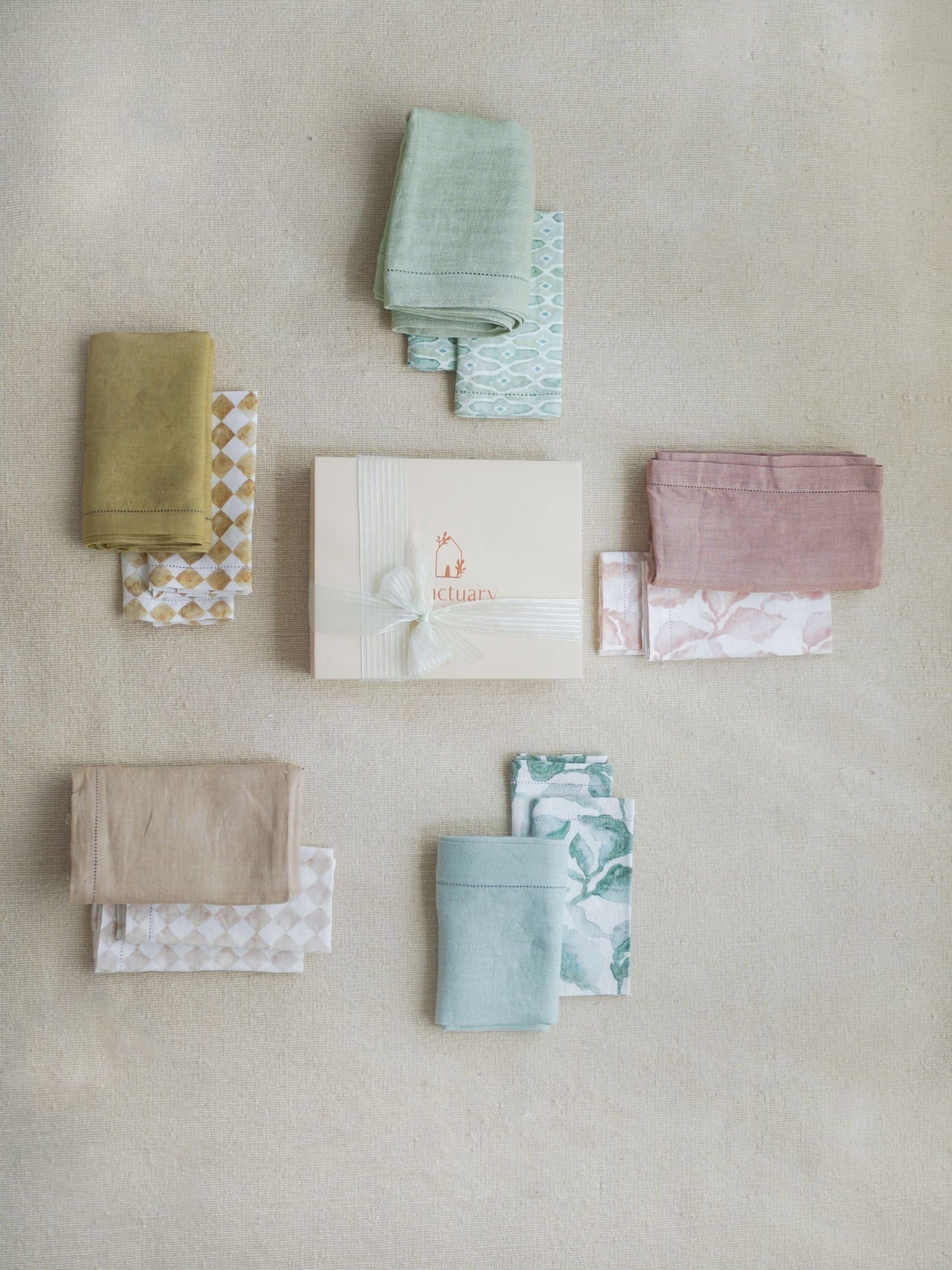 Duck Egg Table Runner and Napkin Gift Set