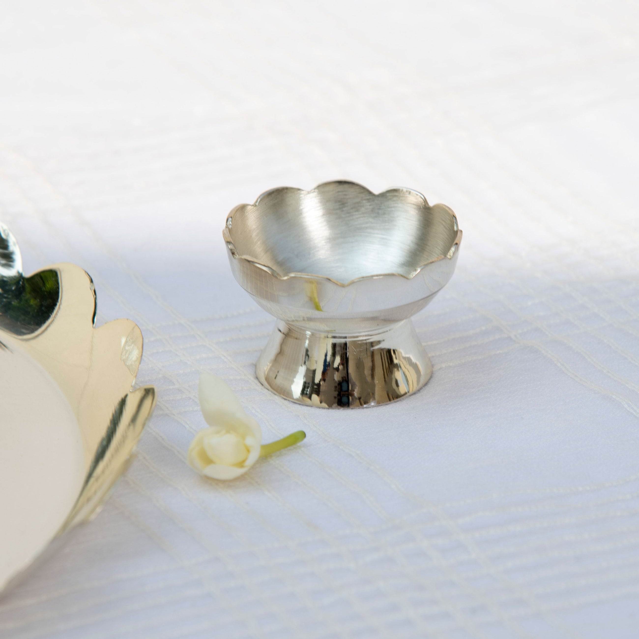 Om Pooja Thaali Set - Silver plated