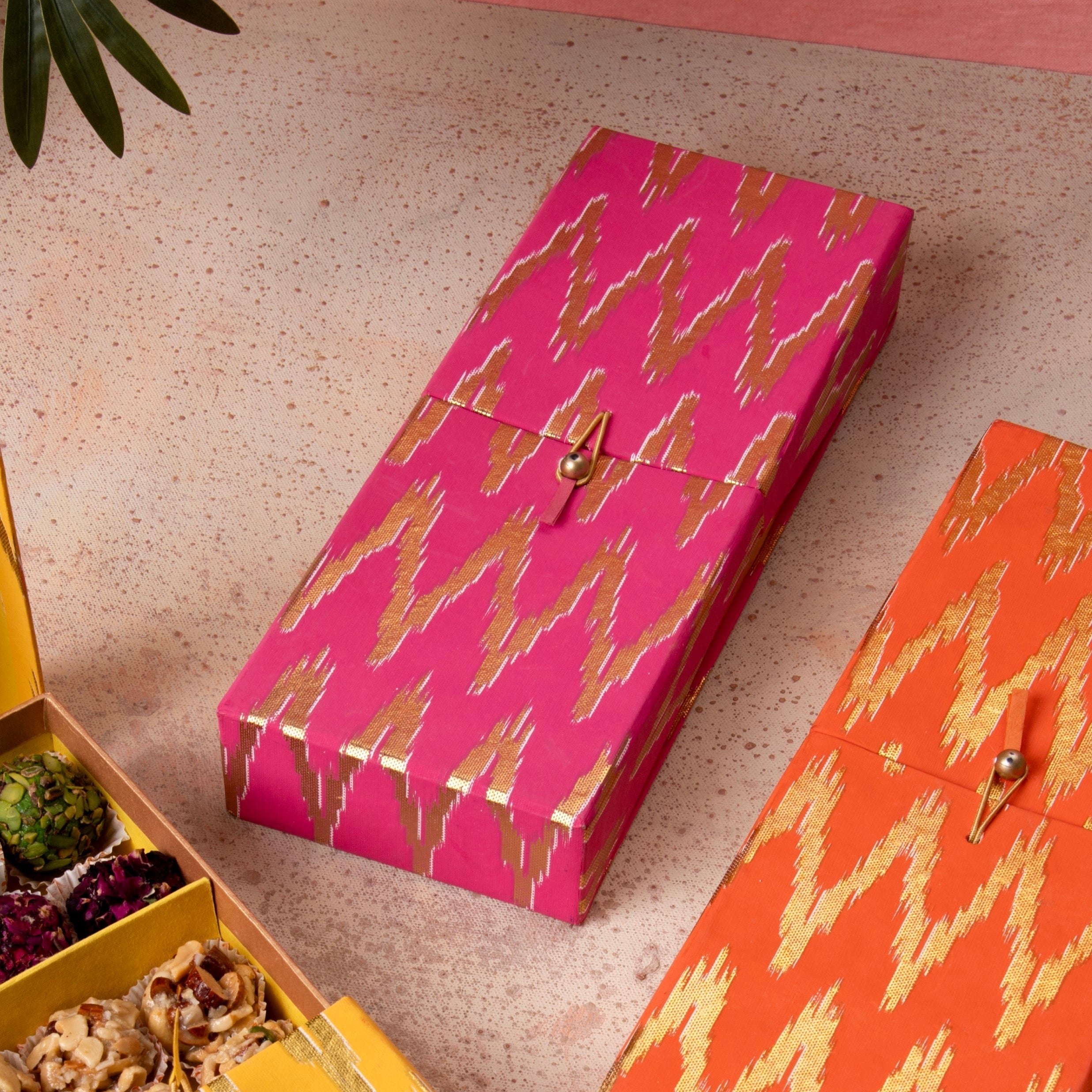 Ikat Pink 3 Partition Box