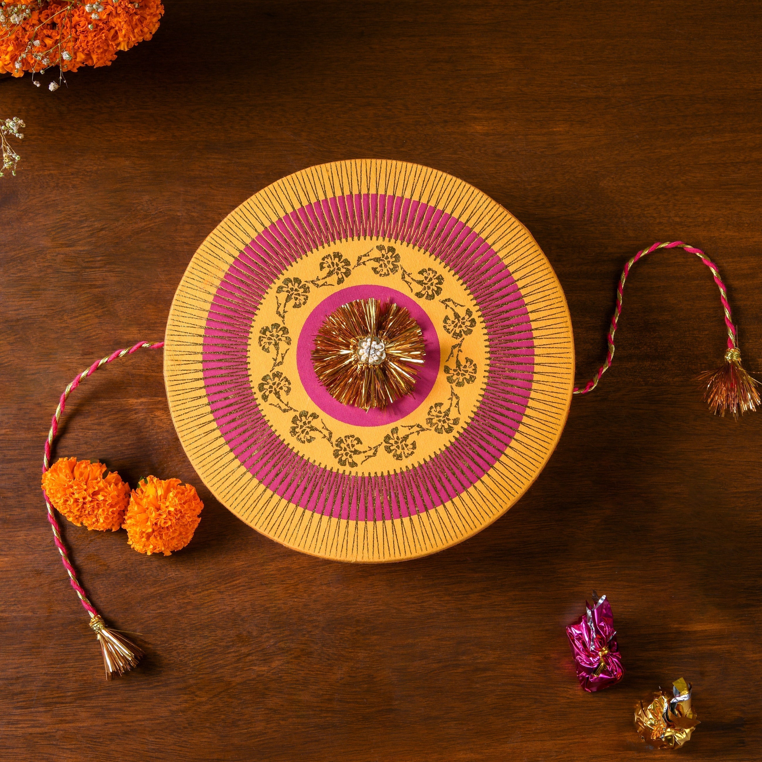 Rakhi Shaped Box