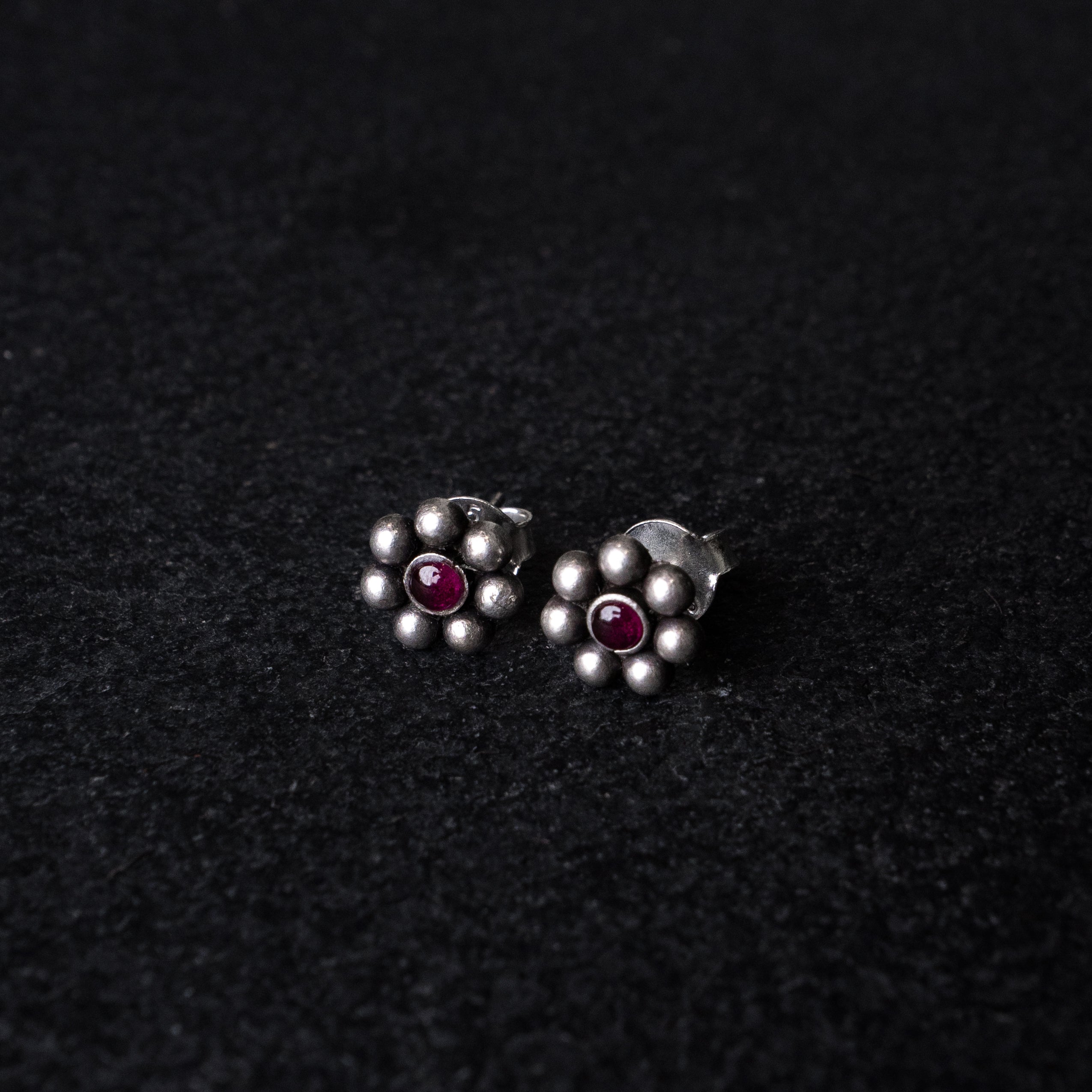 Rangphul Studs