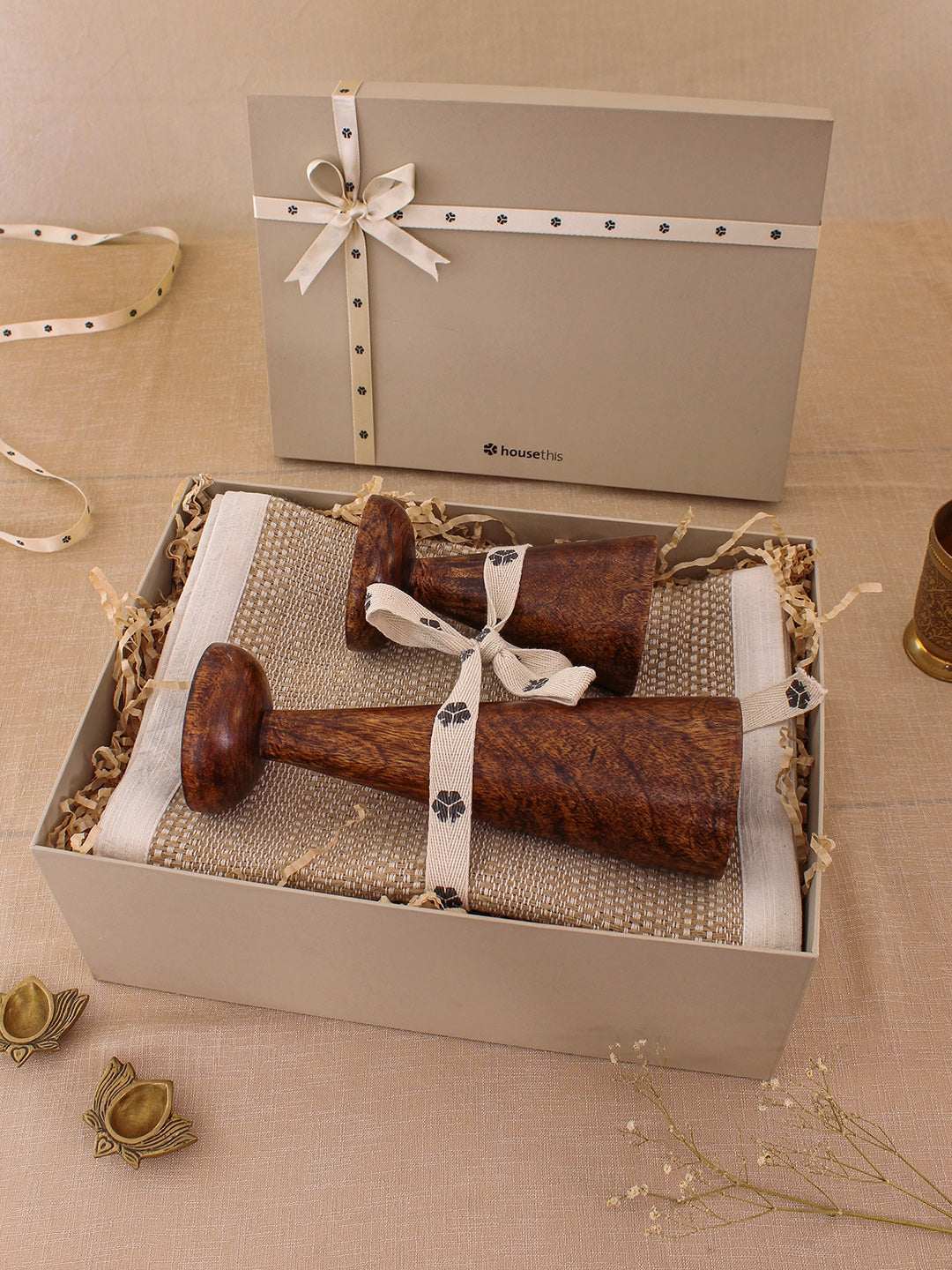 Saddle Candle Stand & Runner Gift Box (Coffee Brown)