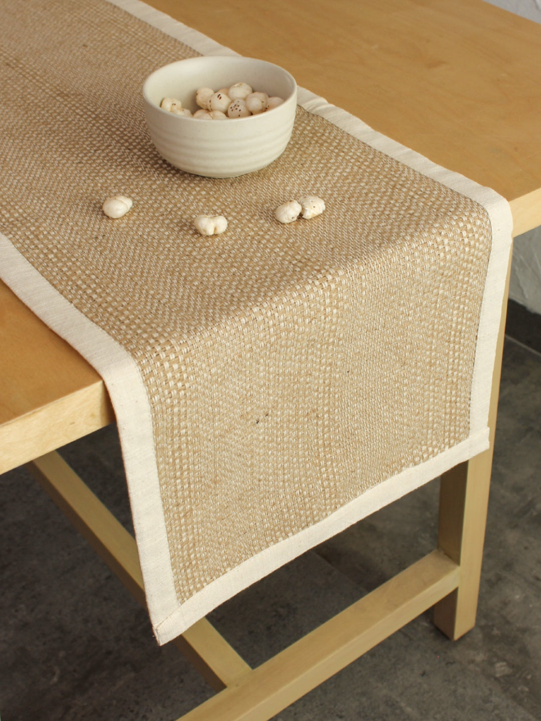 Saddle Candle Stand & Runner Gift Box (Coffee Brown)