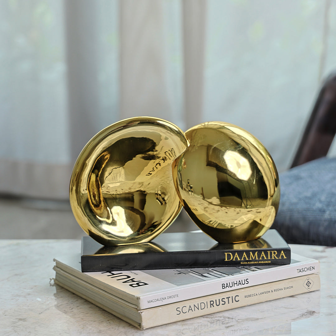 Intersecting Gold Decor Object