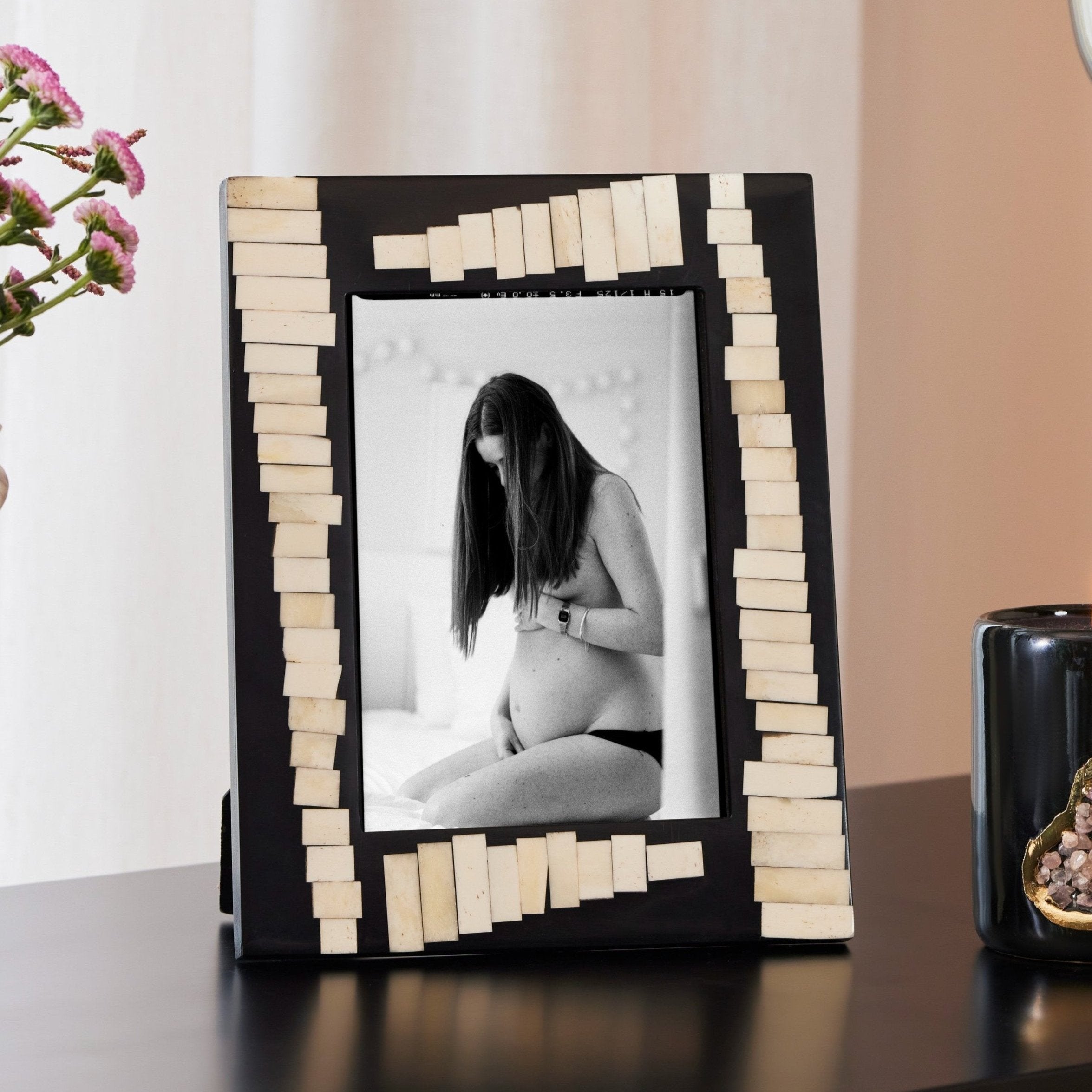 MONOCHROME - IVORY BLACK INLAY PHOTO FRAME