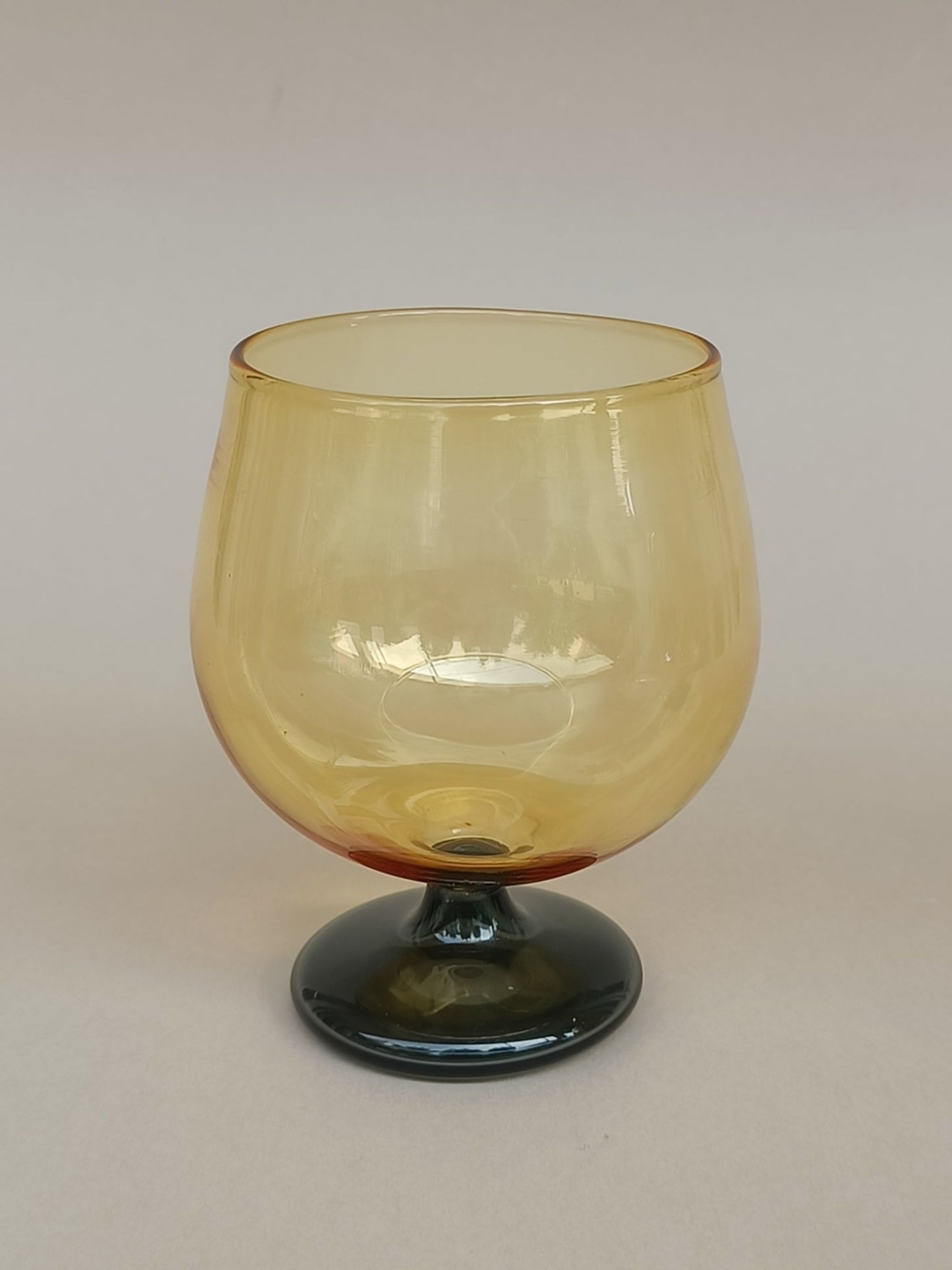 Handblown Fyris Wine Glass