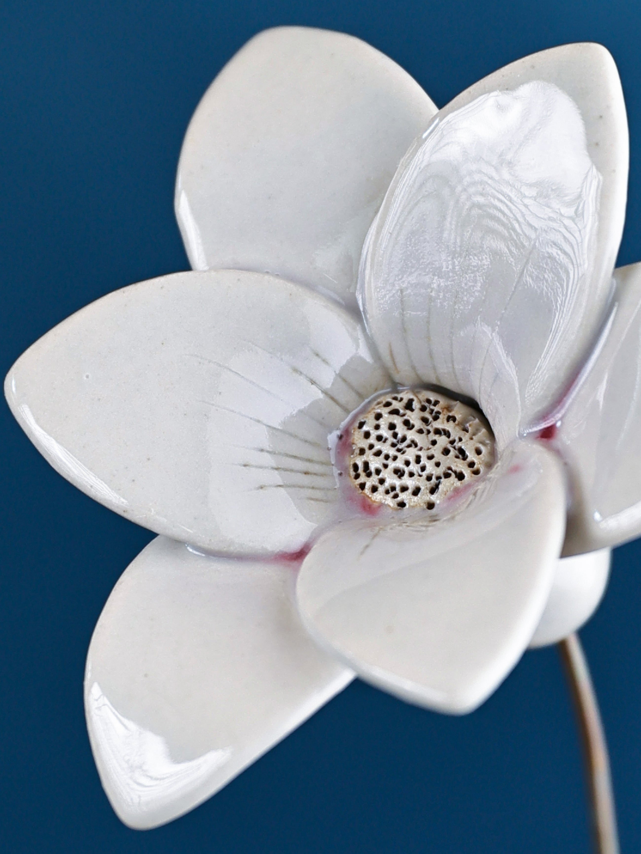 Buttercup Single Flower Stem- white