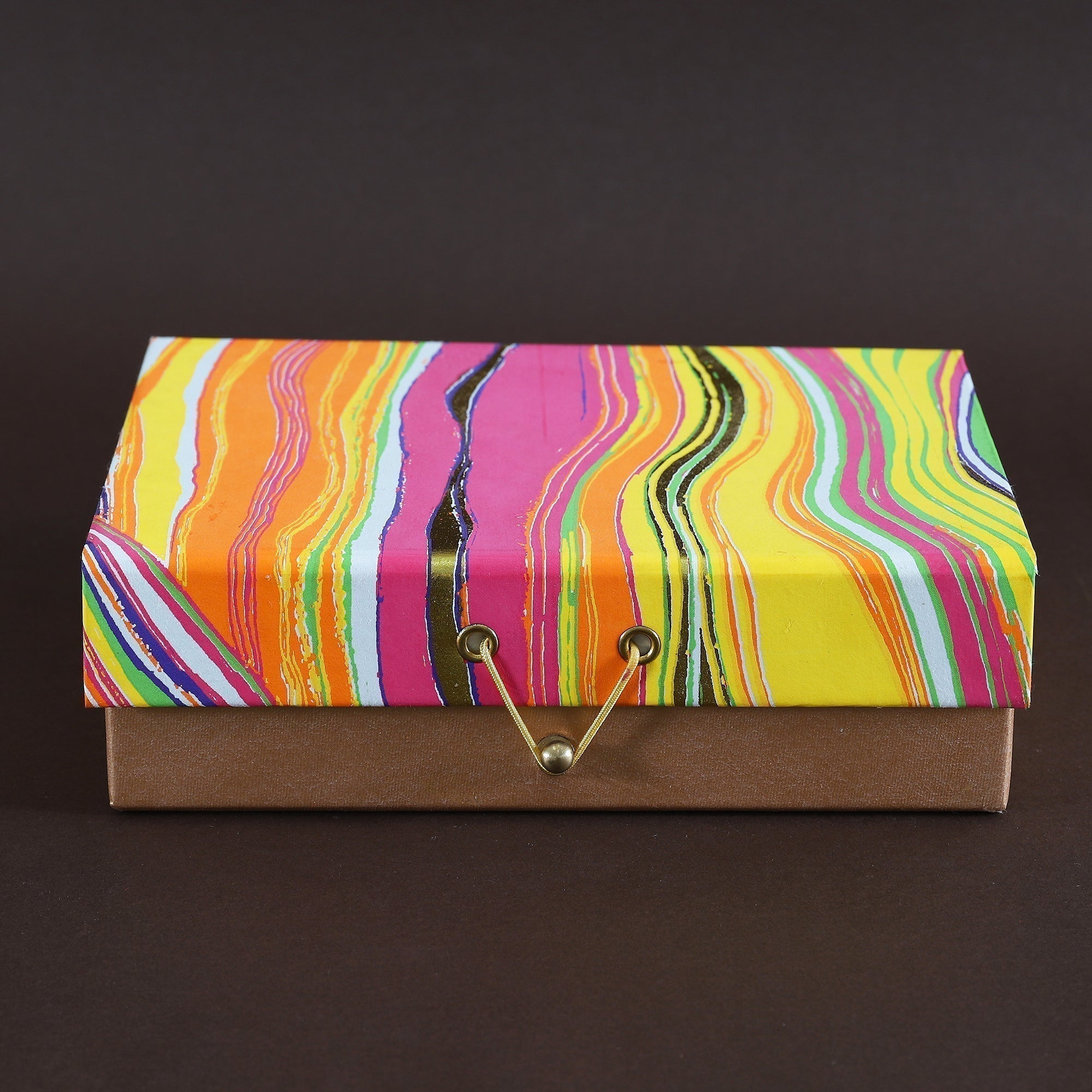 Leheriya Medium Gift Box