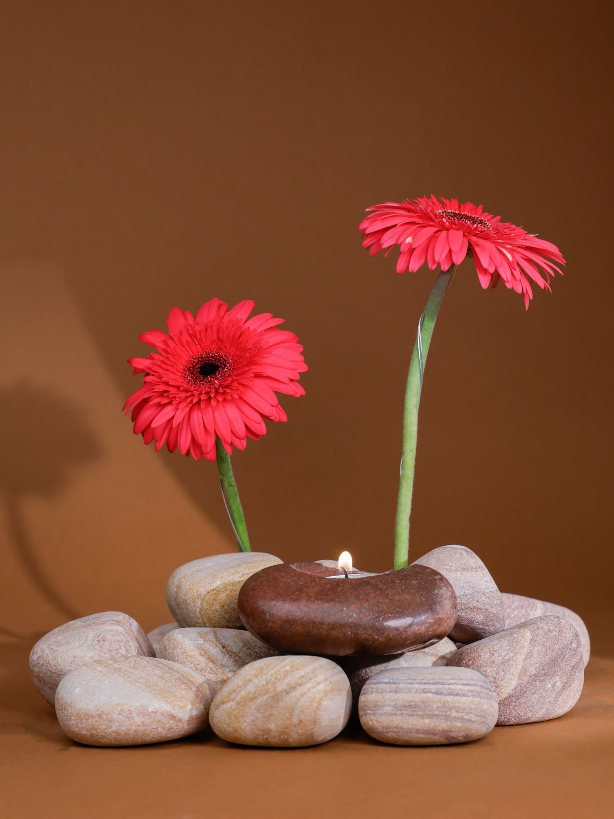 Pebble Tealight Holder Brown