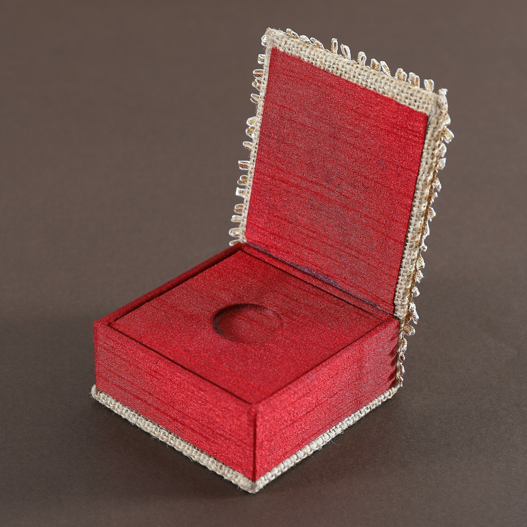 Moli Coin Box