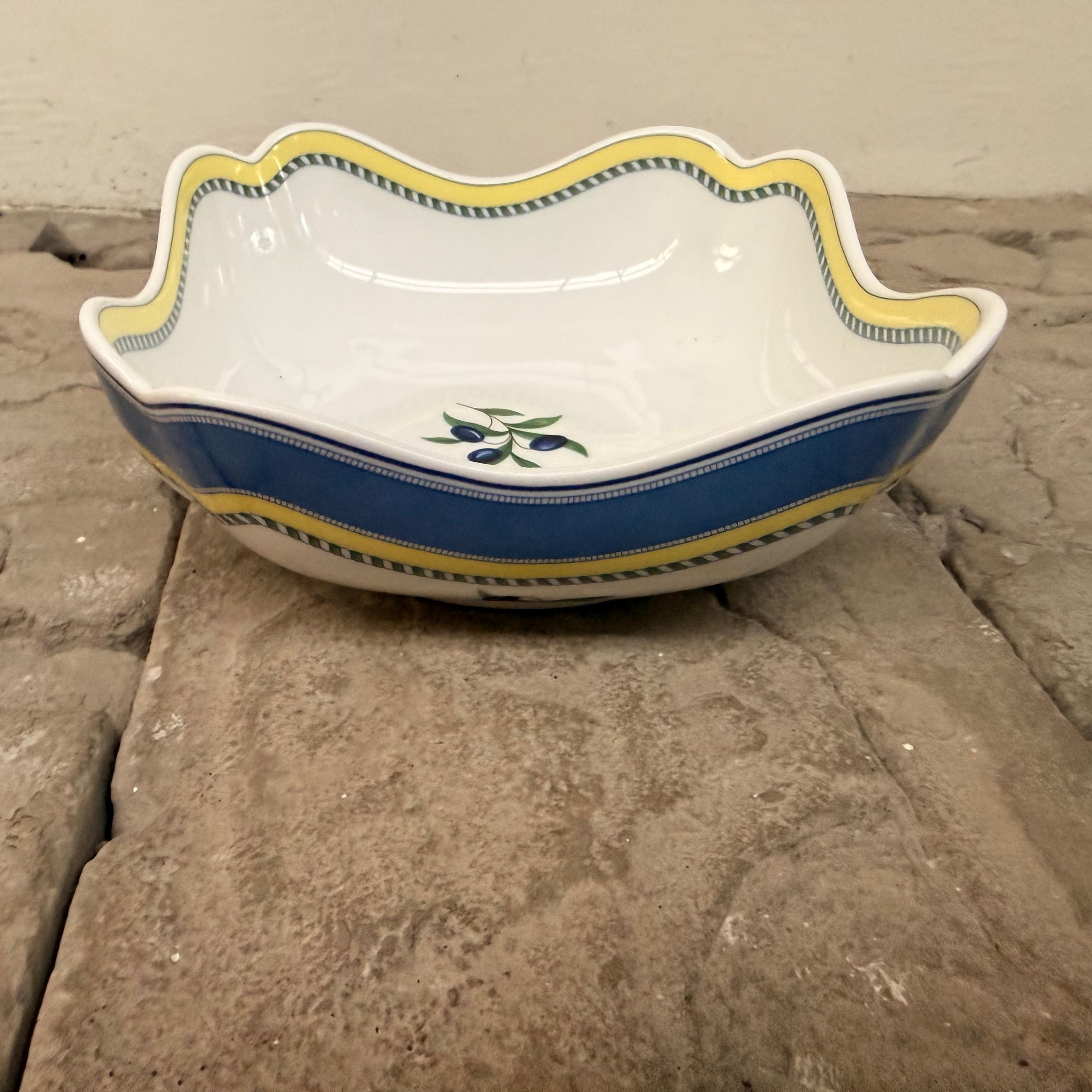 Maria Theresia Medley Serving Bowl