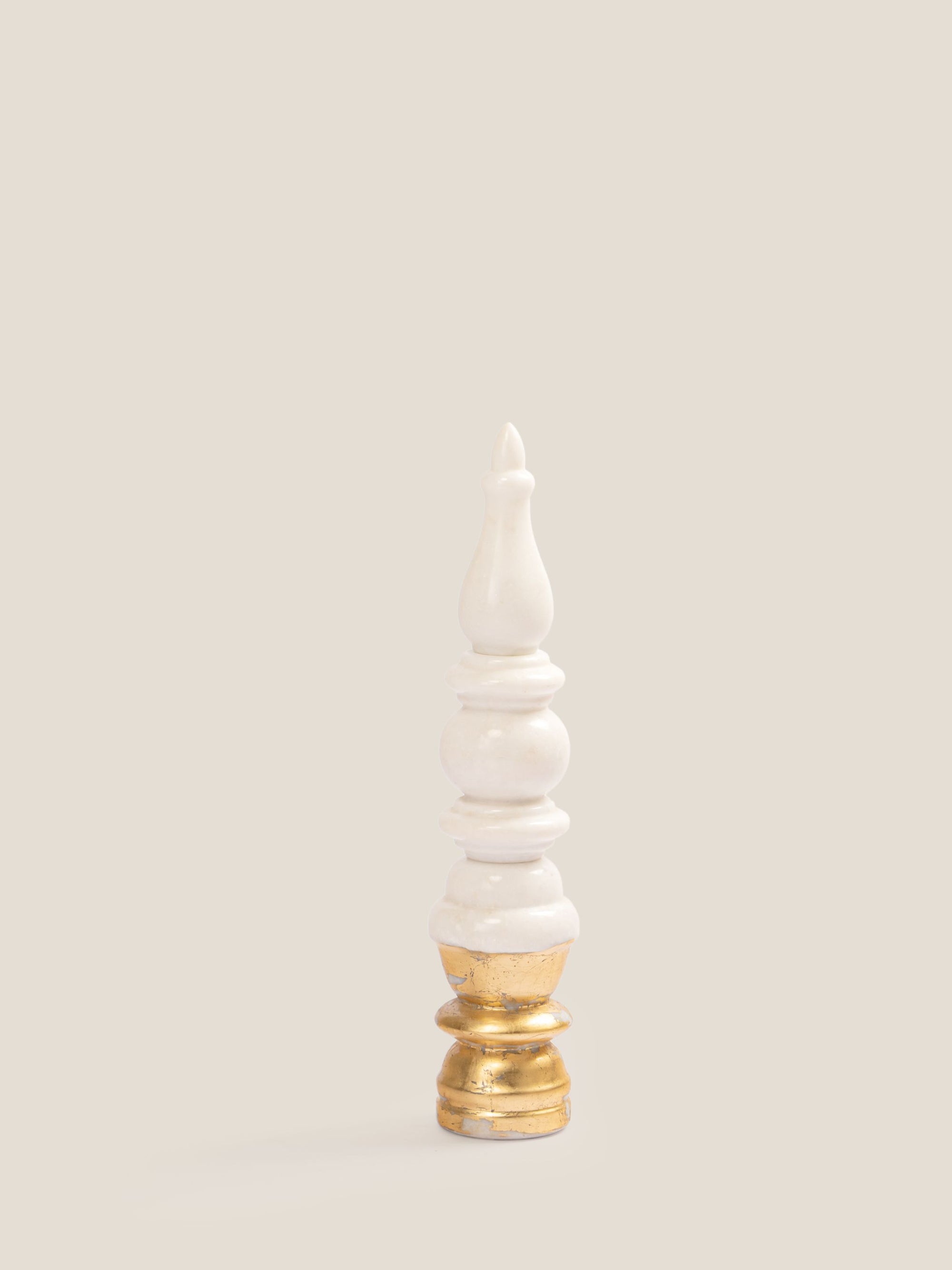 Temple corners - gold leafed