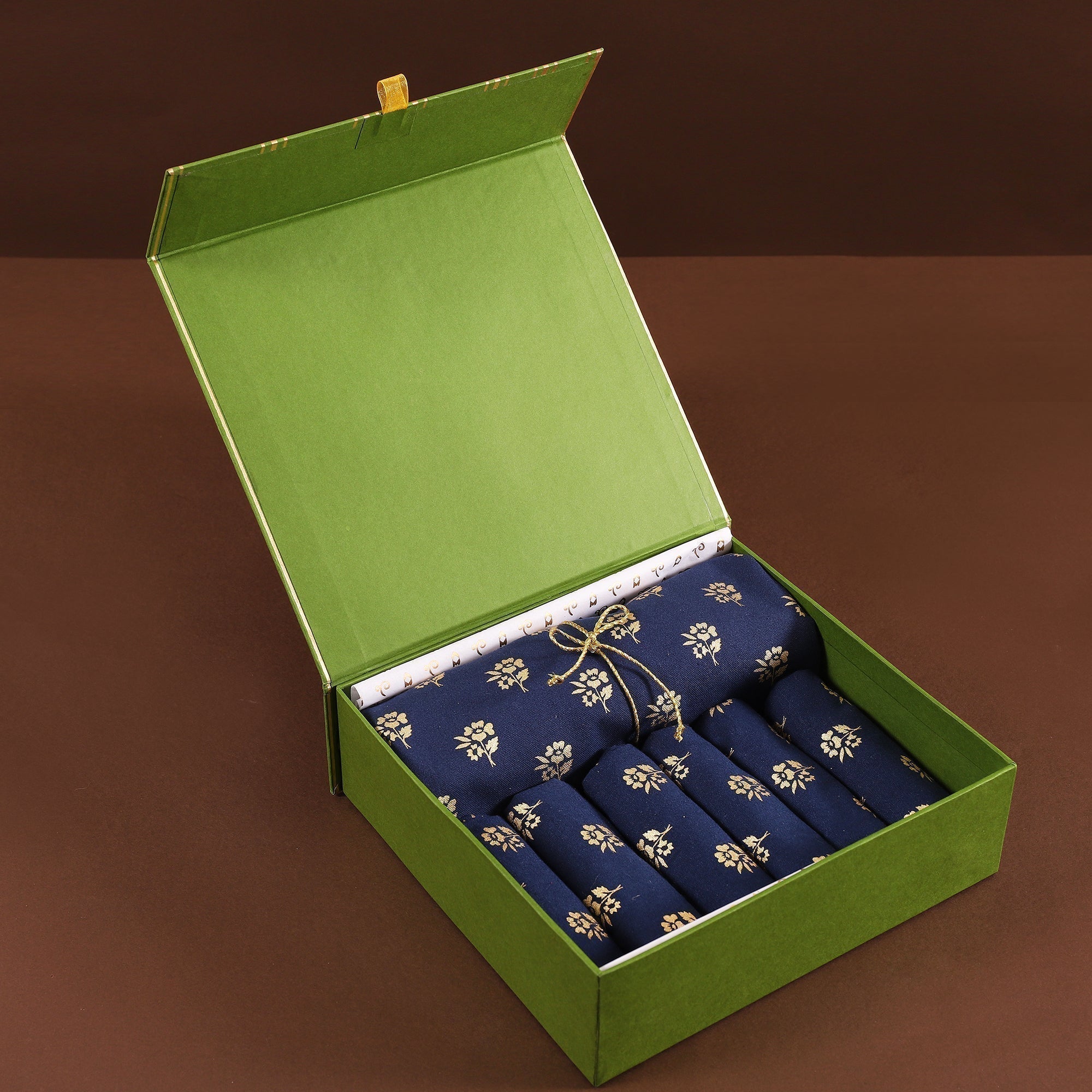 Royal Table Essential Gift Set