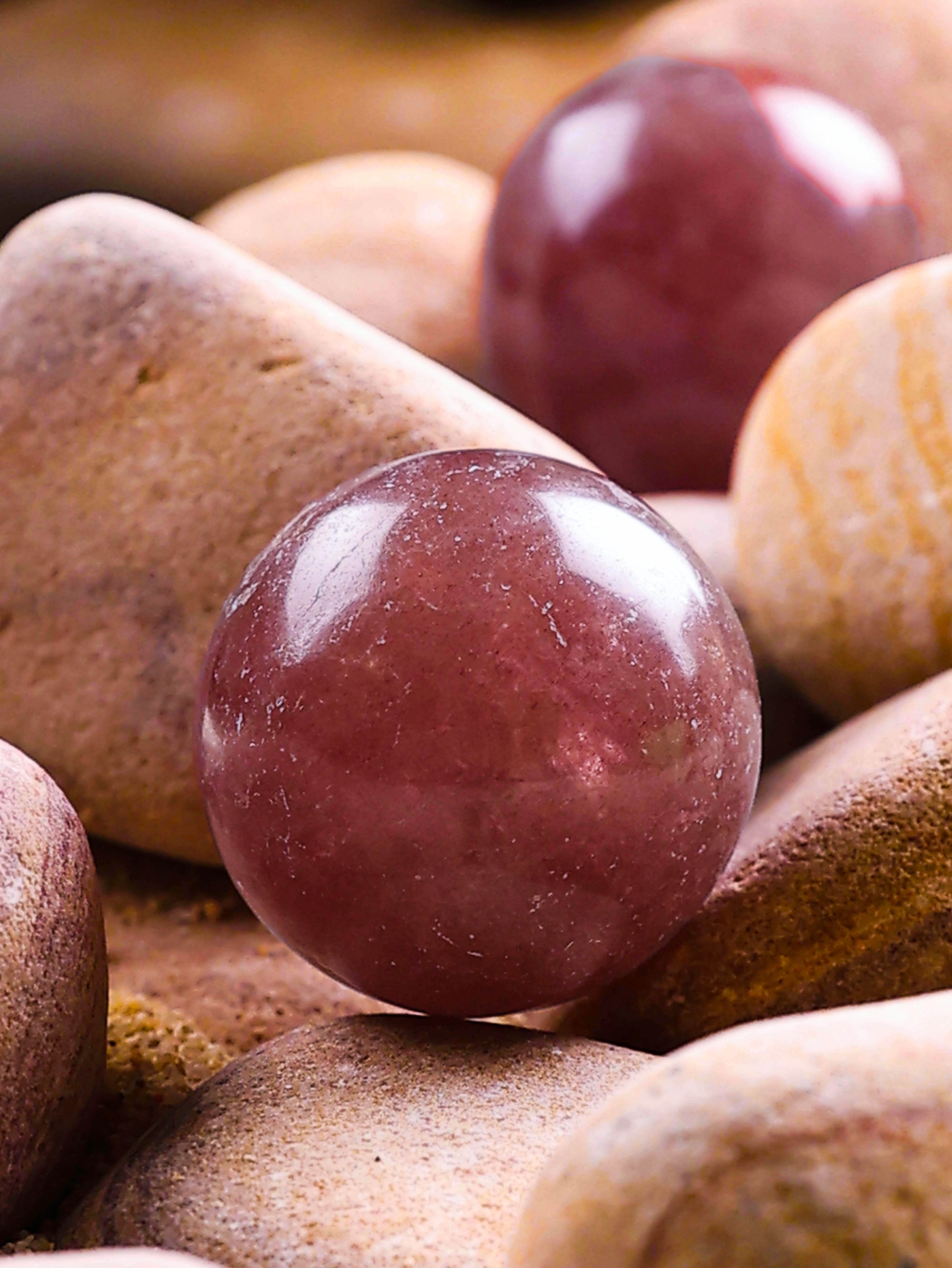 Gemstone - Strawberry Quartz Sphere