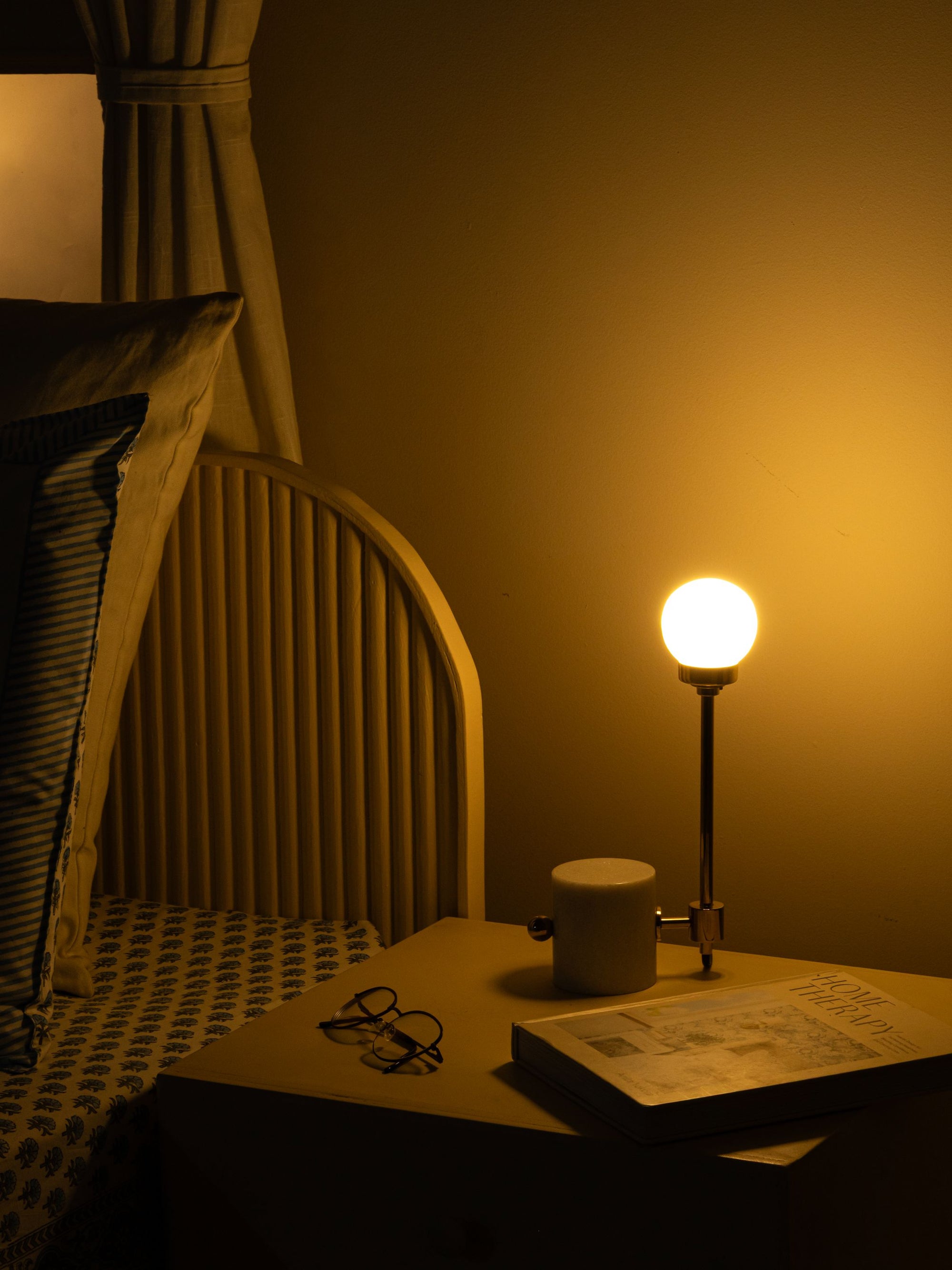Luna Desk Lamp