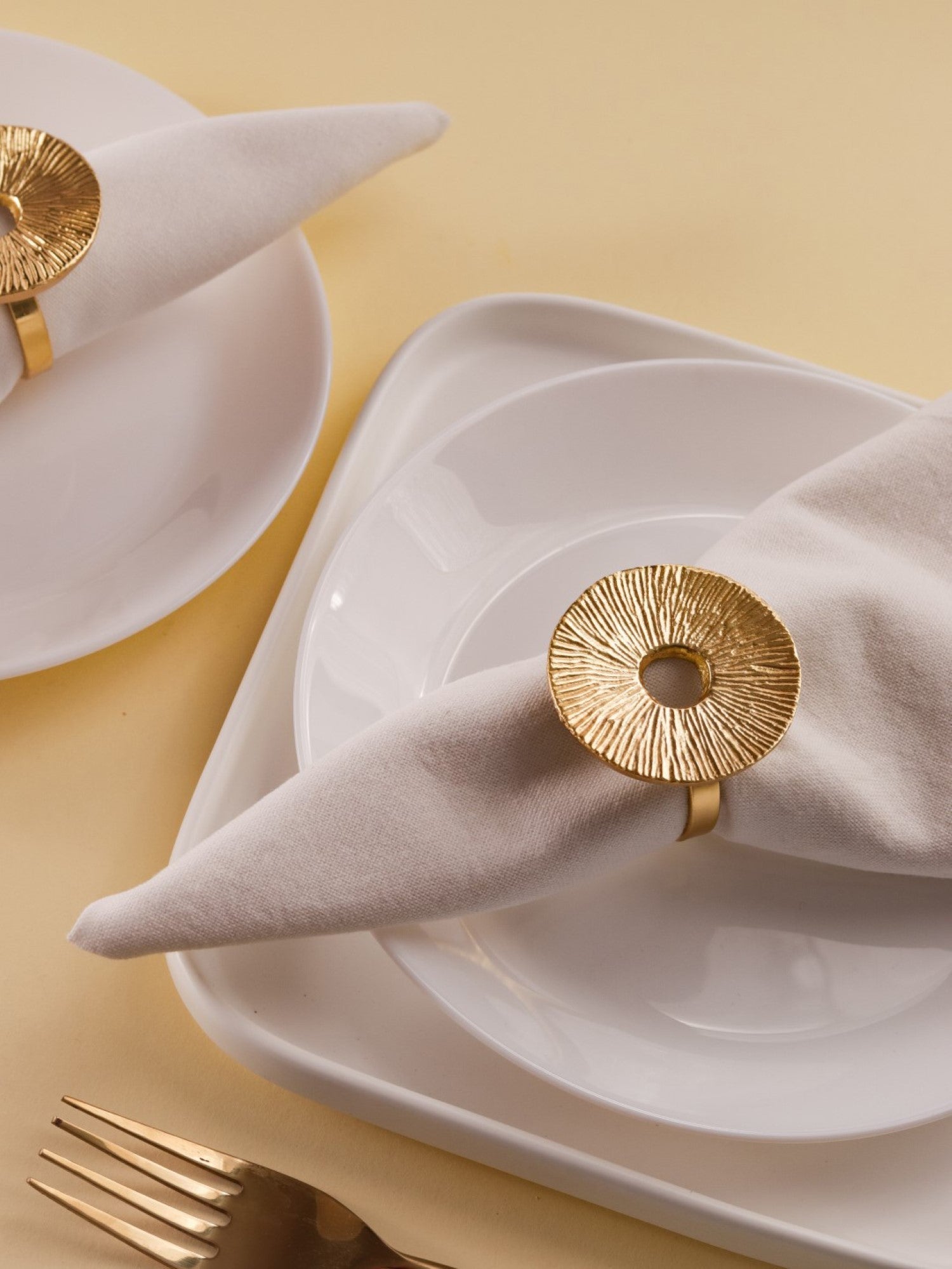 Lotus Leaf Napkin Rings – Gold