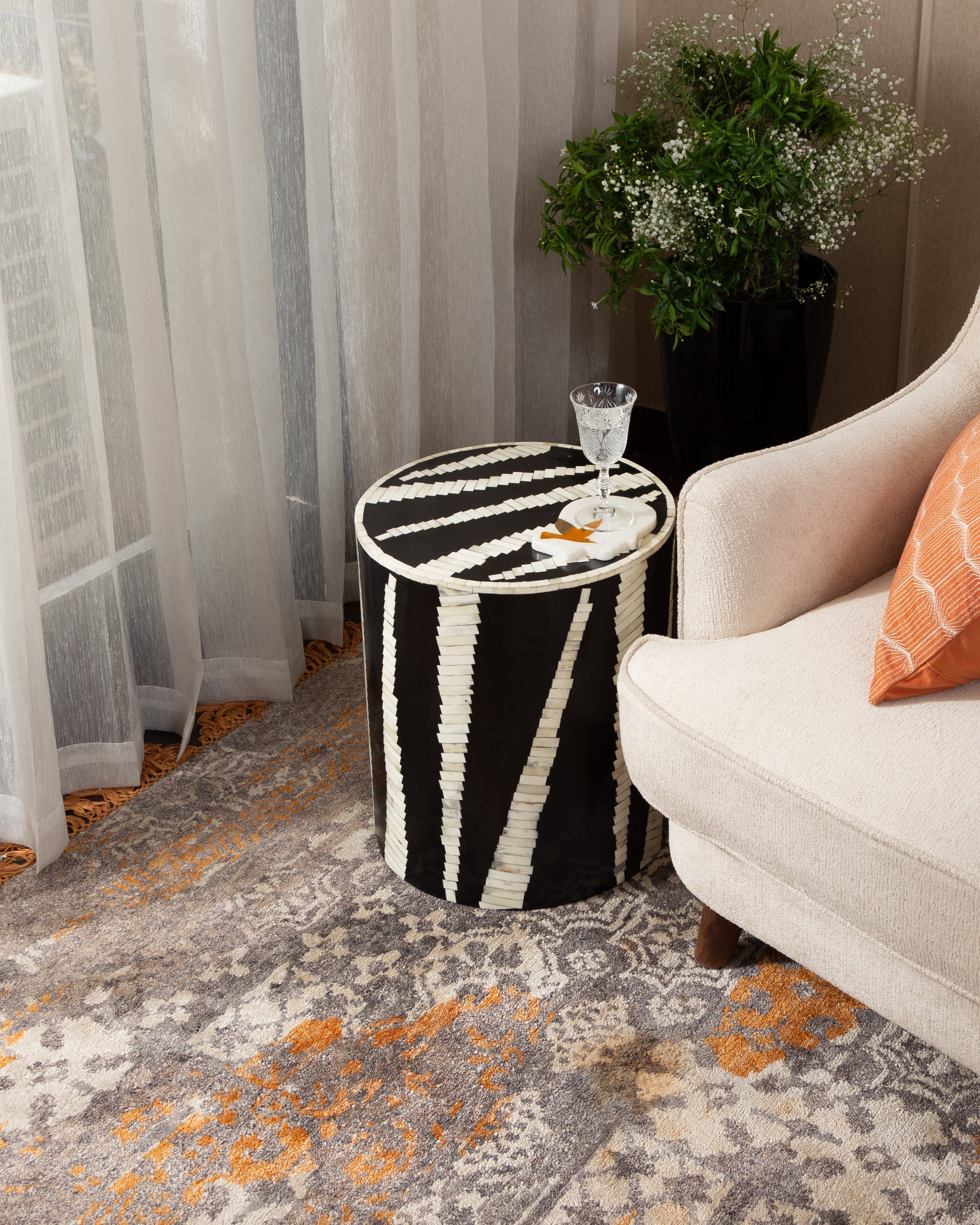 MONOCHROME - IVORY BLACK INLAY ACCENT TABLE