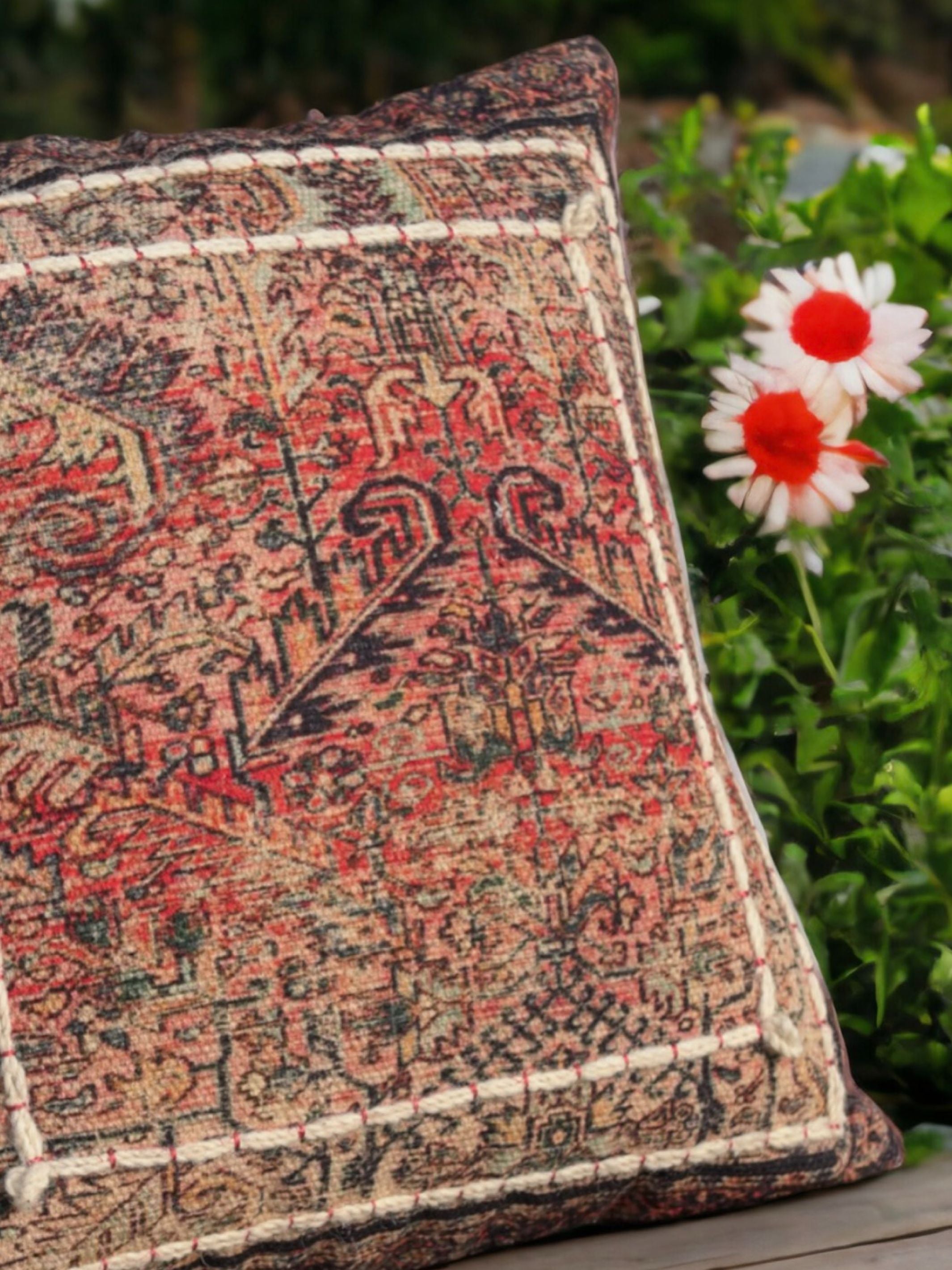 Cushion Cover - Meirge Embroidered