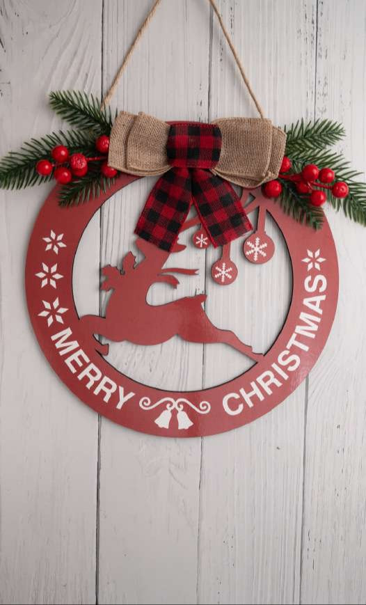 Red Wooden Merry Christmas Wreath with Reindeer_CC102