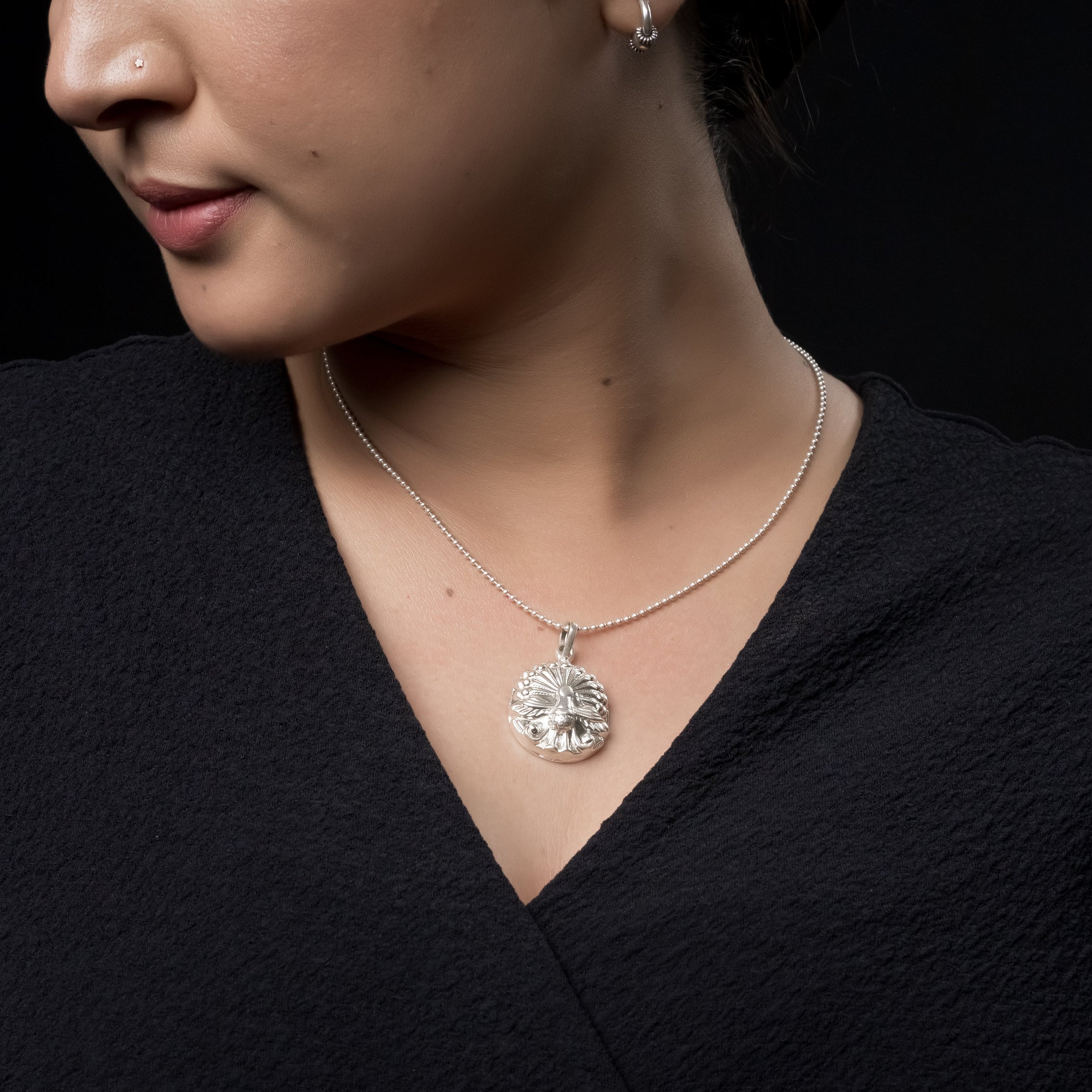 Morika Chain Pendent