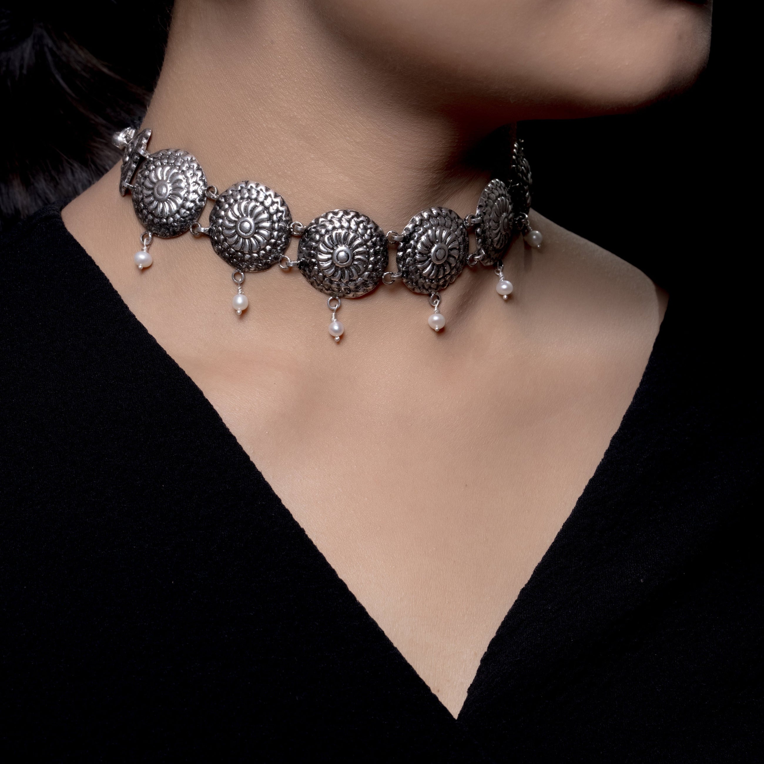 Chakra Pearl Silver Guluband