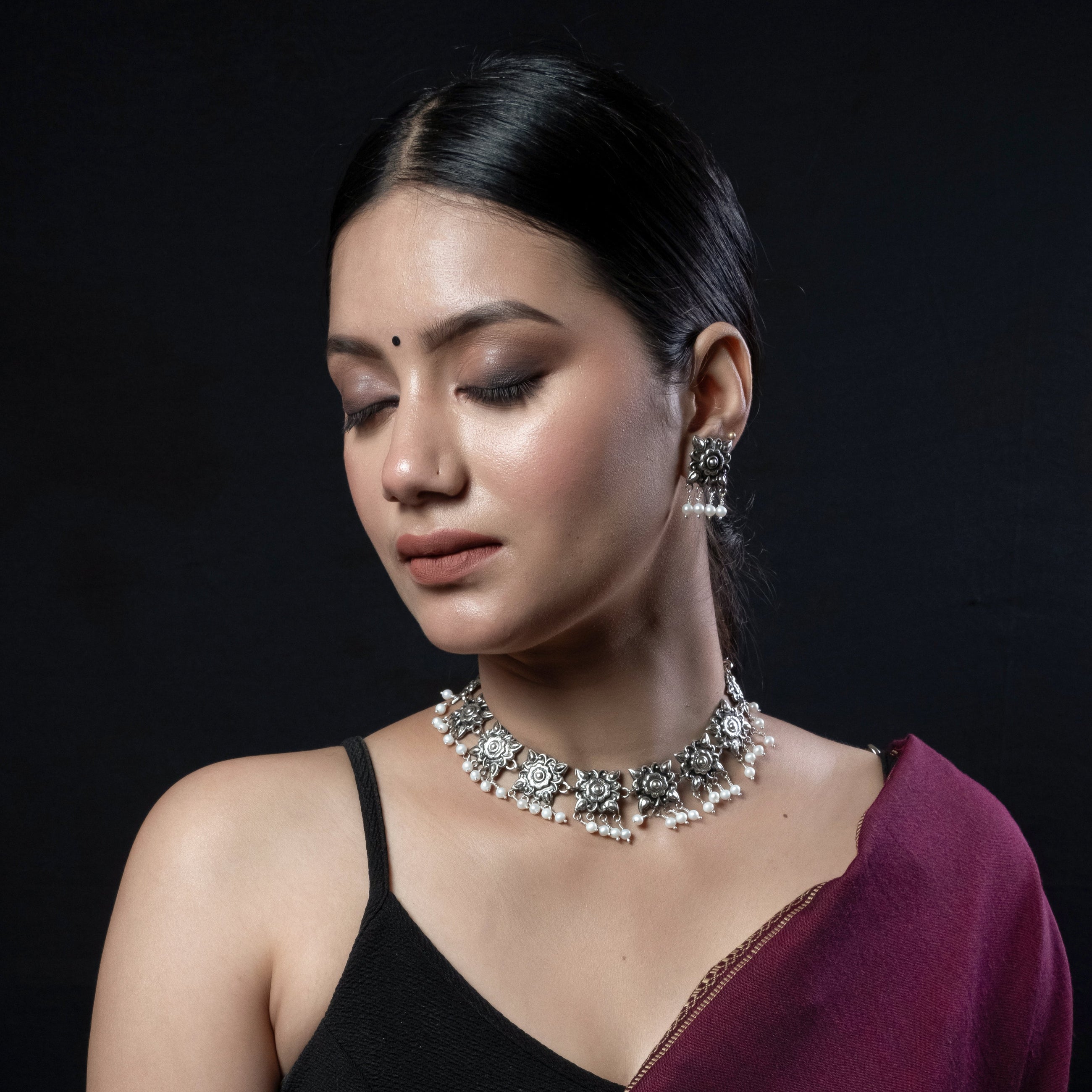 Silver Choker - Gulhar guluband