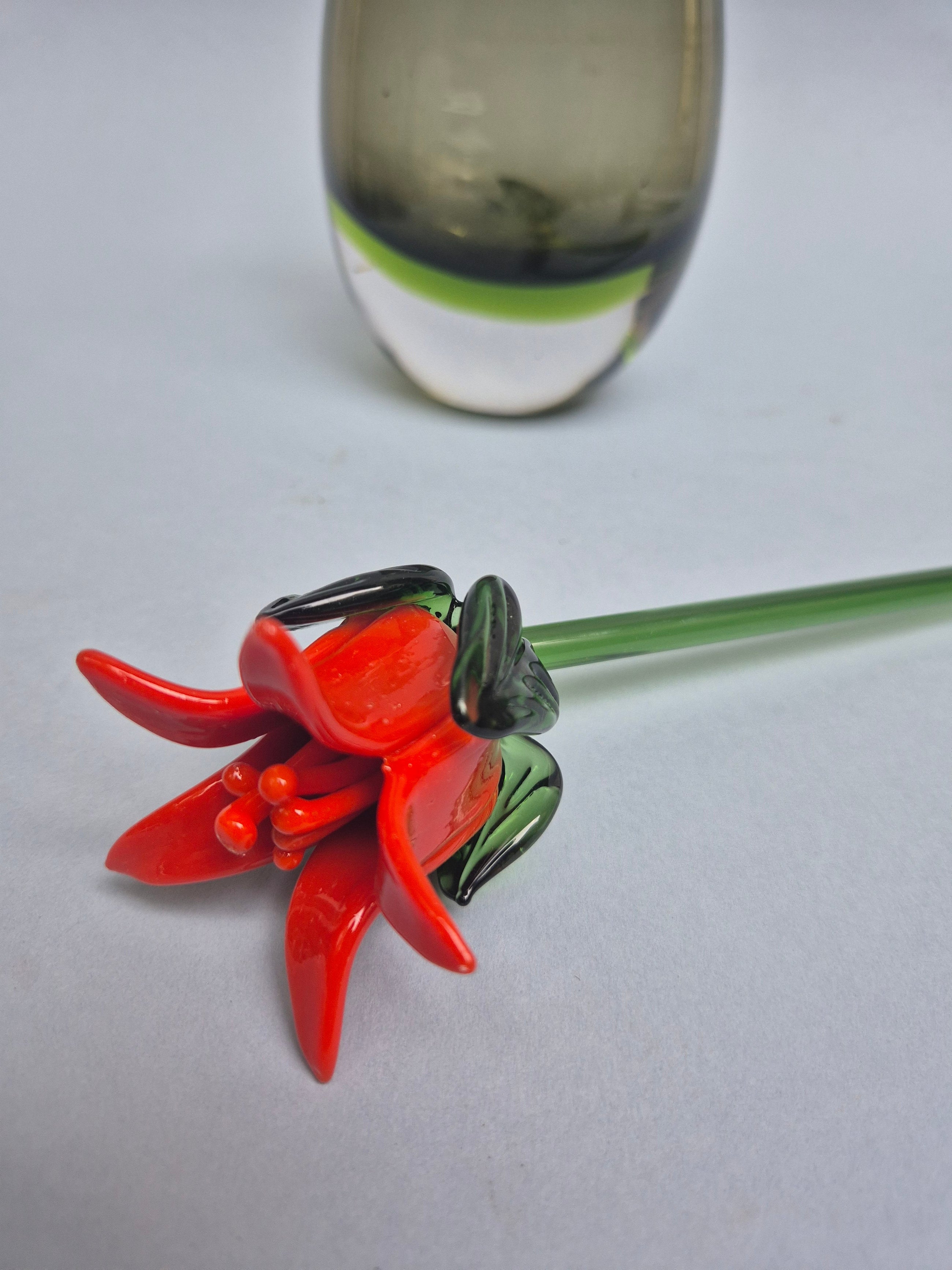 Tinsel Lily Glass Flower Stem - Red